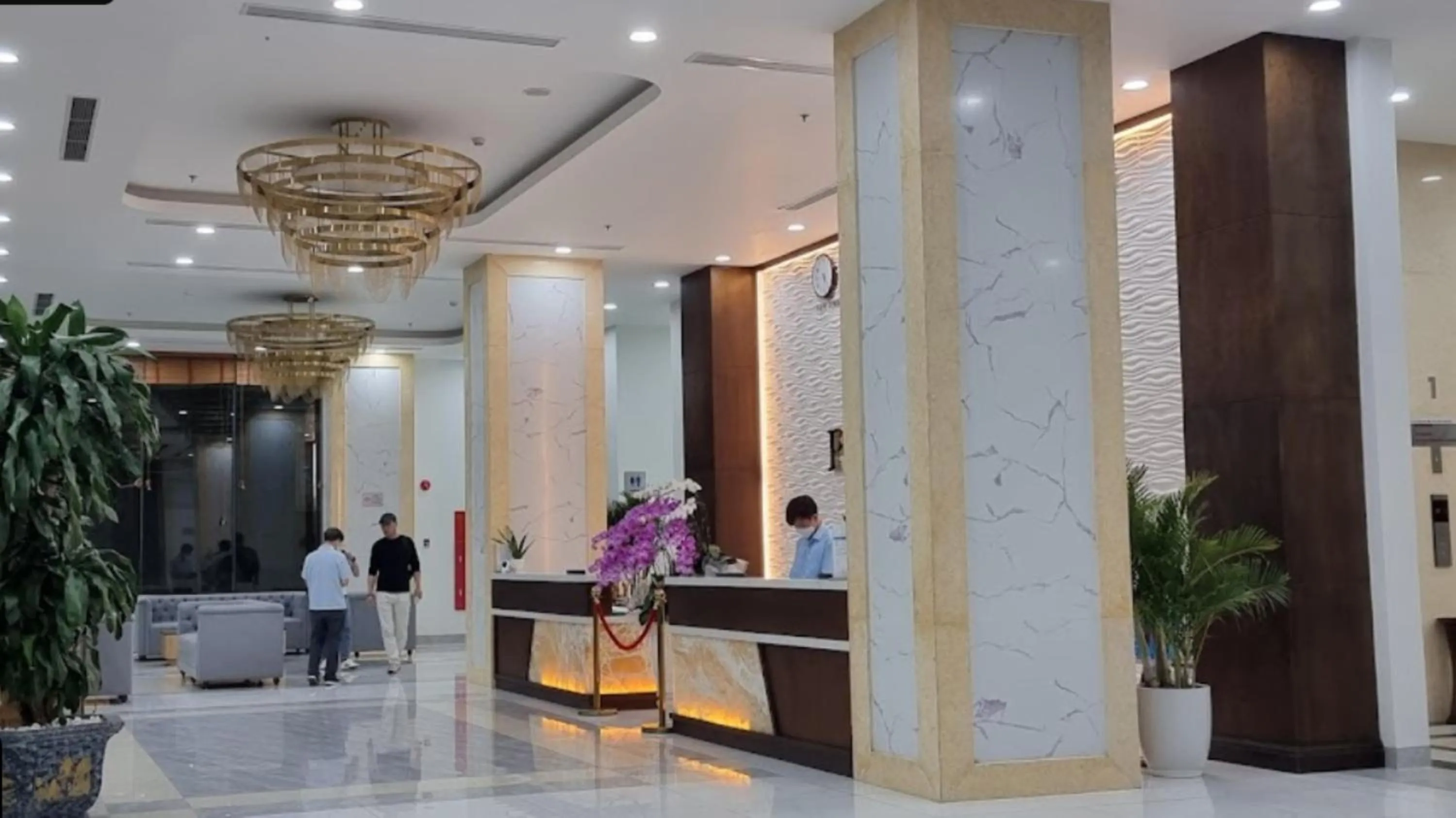 Seating area in Peace Hotel Hạ Long