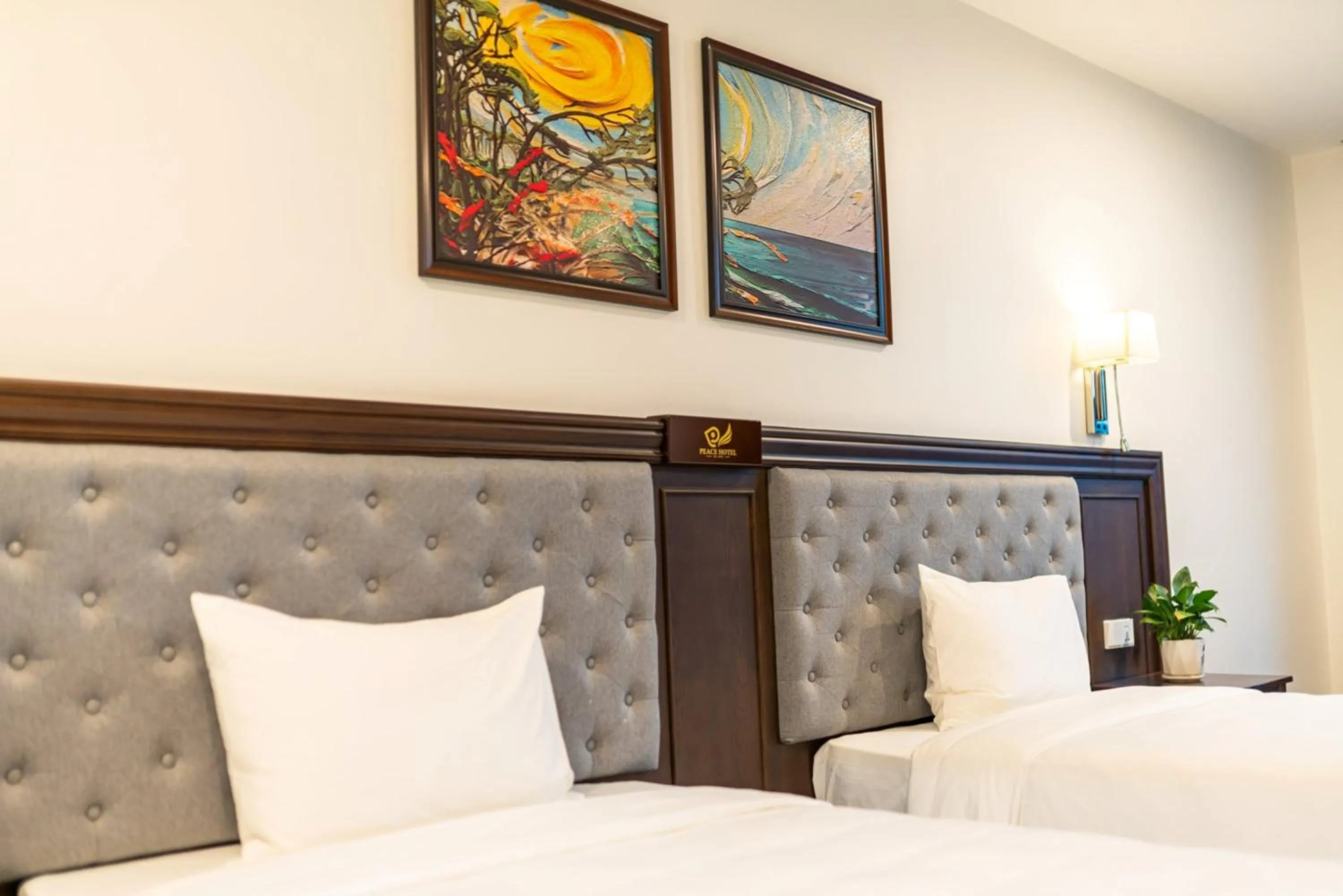 Bed in Peace Hotel Hạ Long