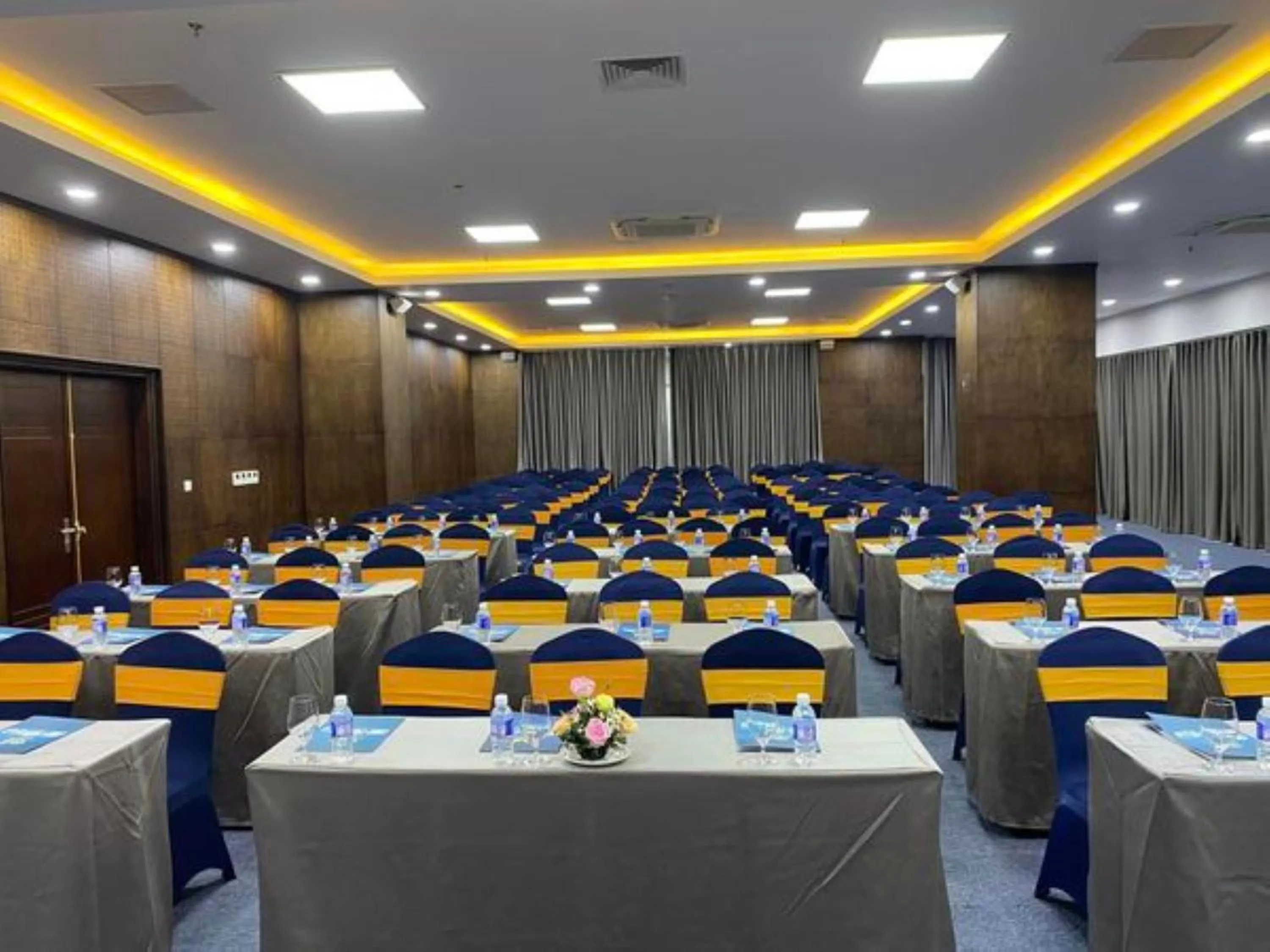 Meeting/conference room in Peace Hotel Hạ Long