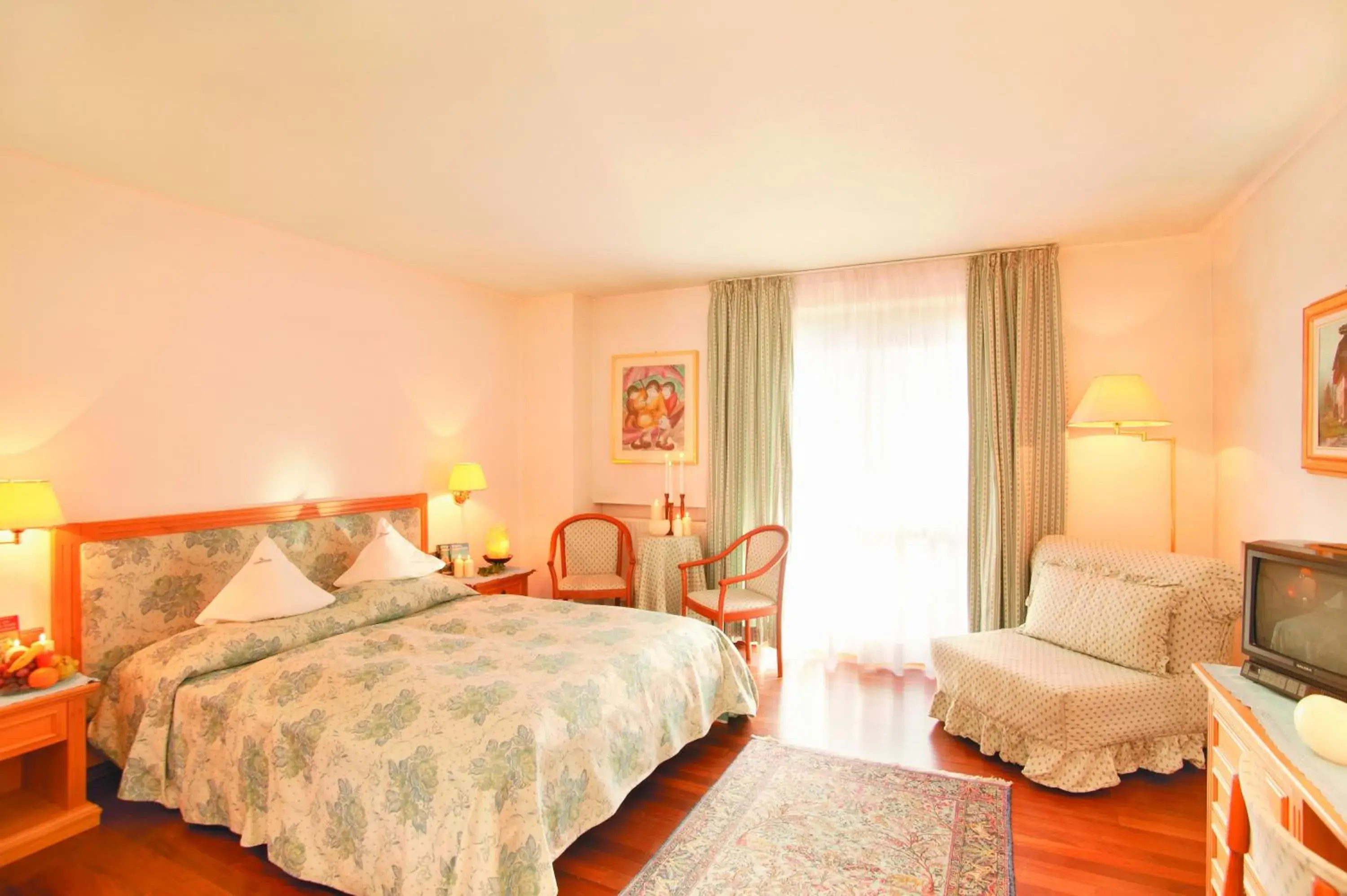 Deluxe Room in Hotel Tschurtschenthaler Deluxe Room in Hotel Tschurtschenthaler