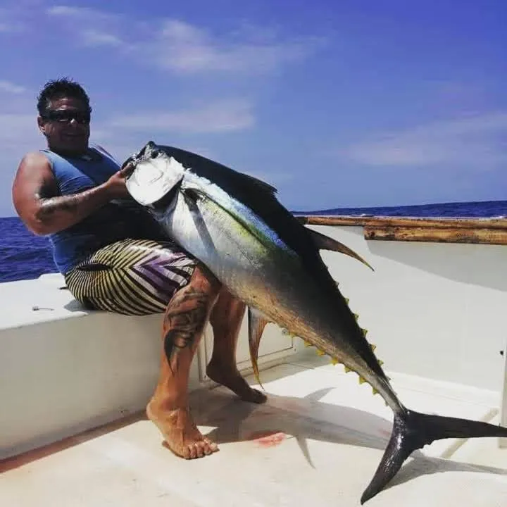 Fishing in Pensão Big Game Maio Vila do Maio