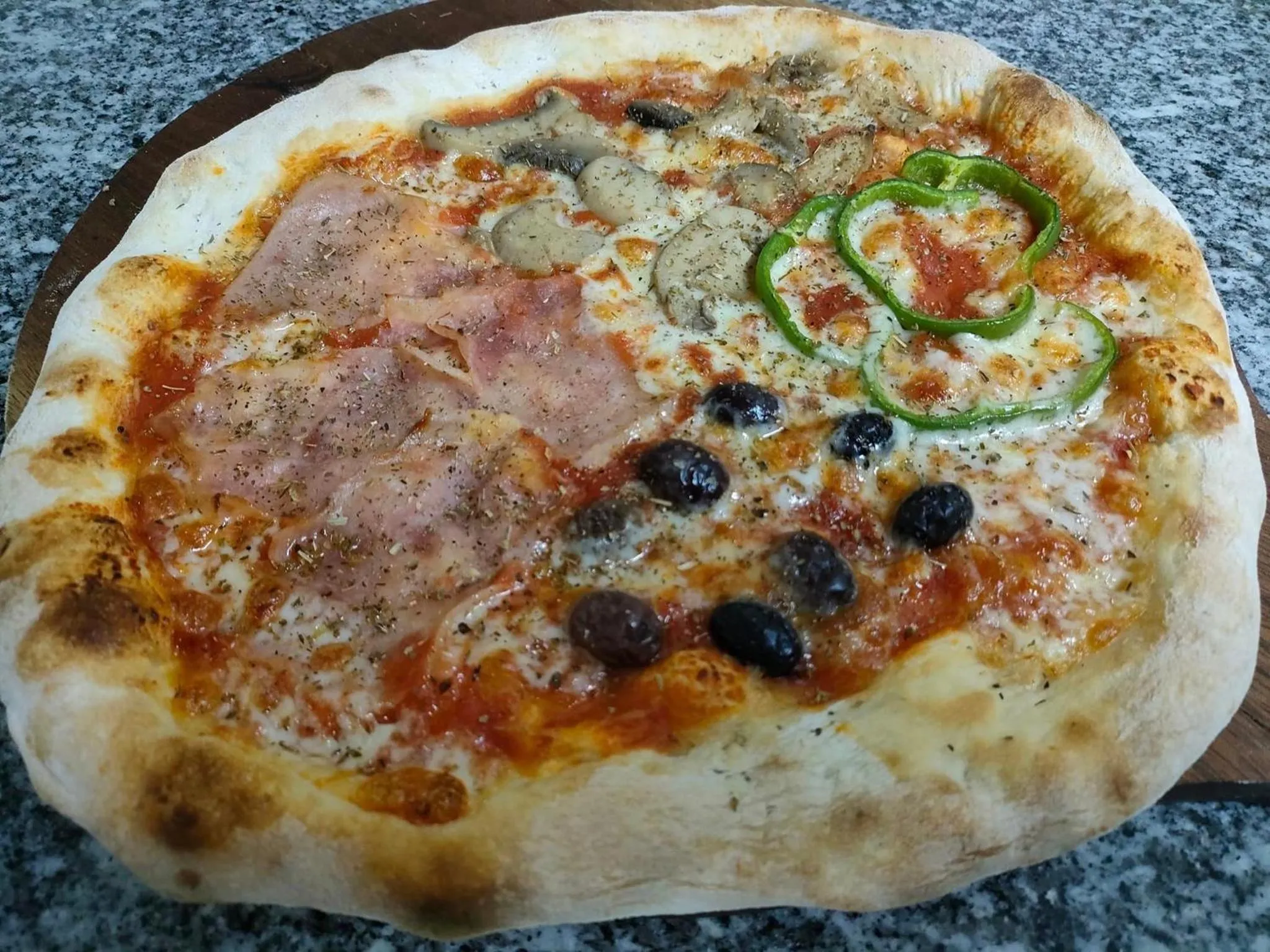 Restaurant/places to eat in Pensaò Big Game Maio