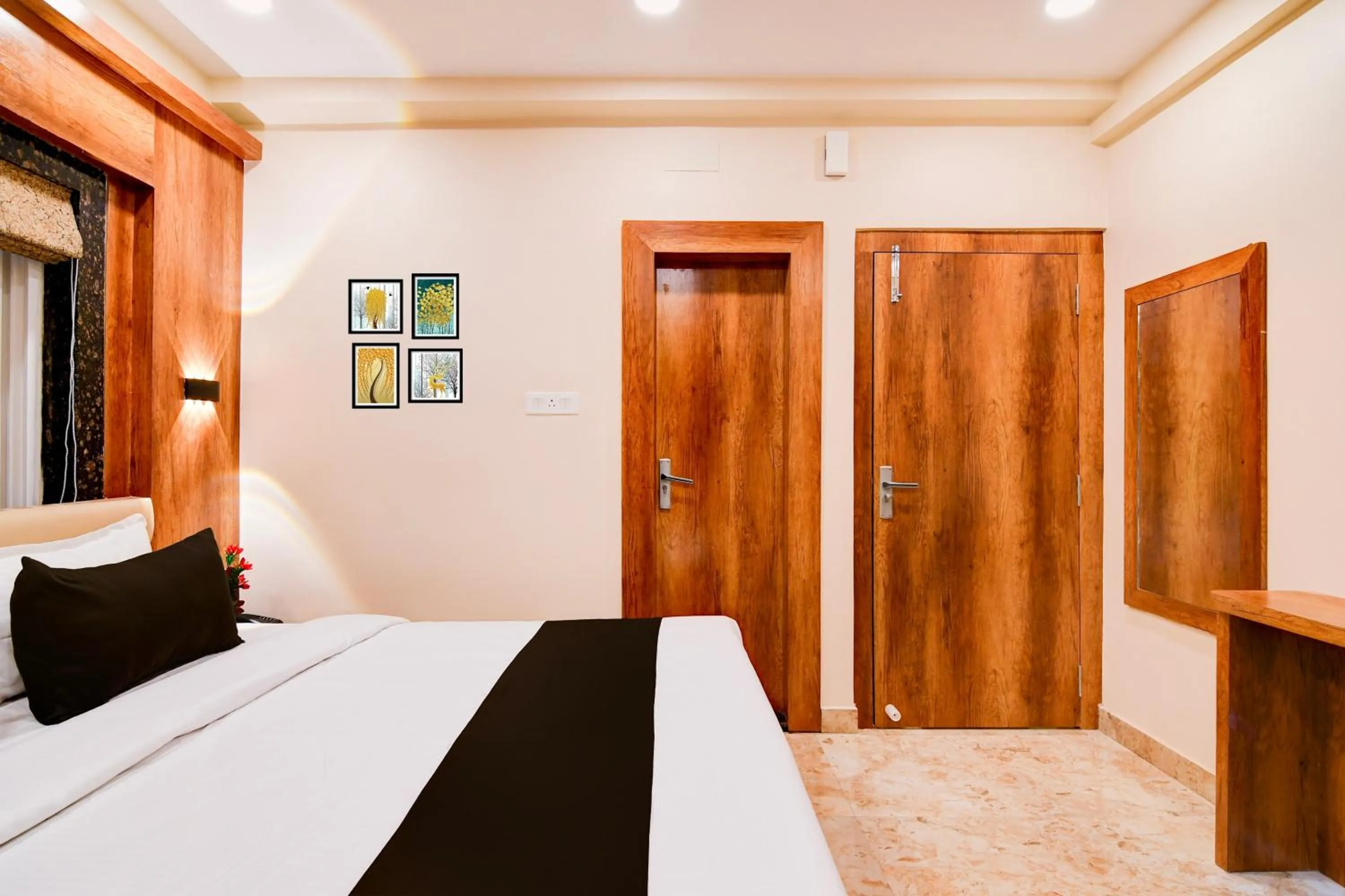 Bedroom, Bed in Hotel O Grand Inn