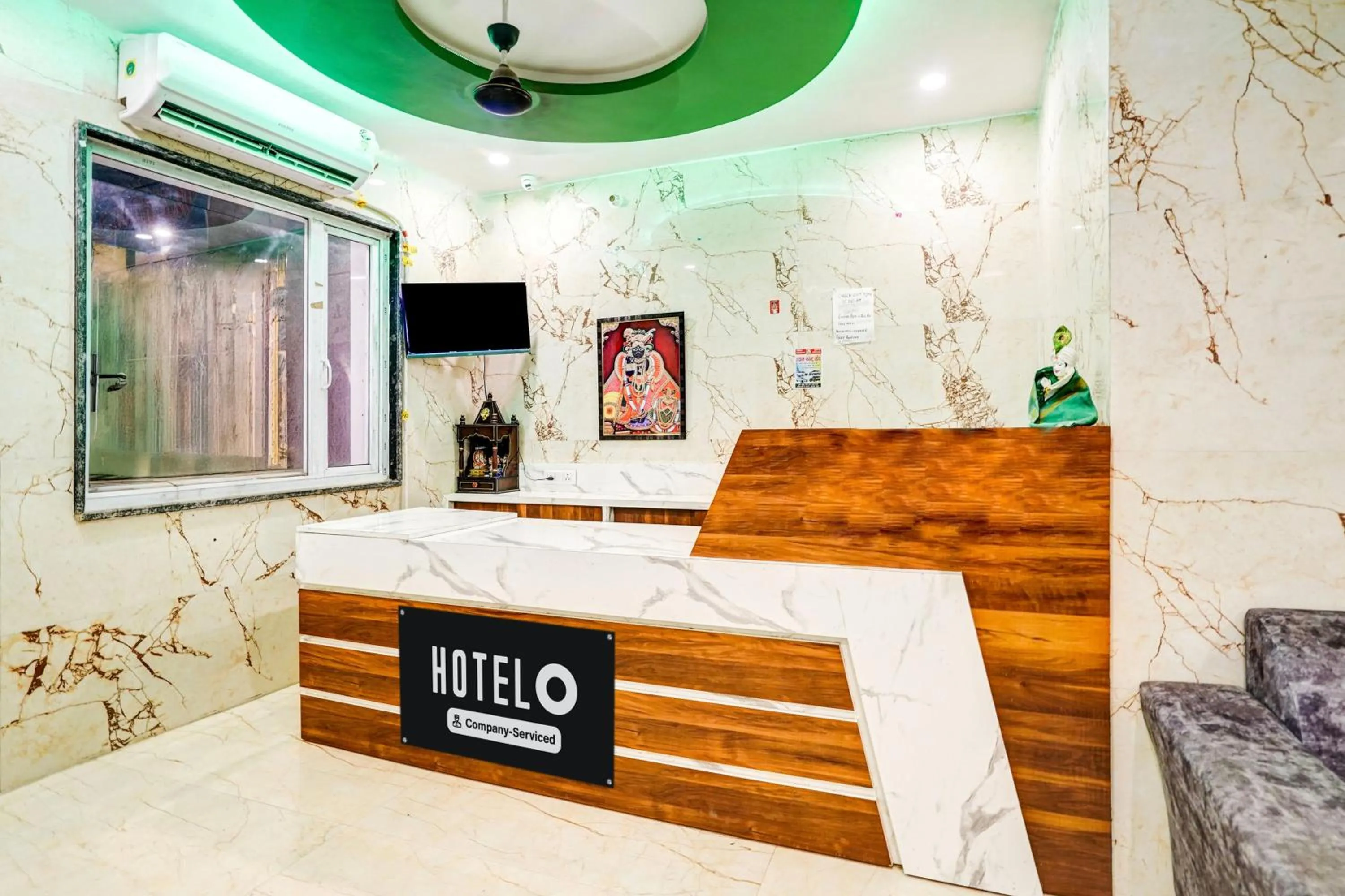 Lobby or reception in Hotel O Sunrakh Road Vrindavan Formerly Ganga Residency