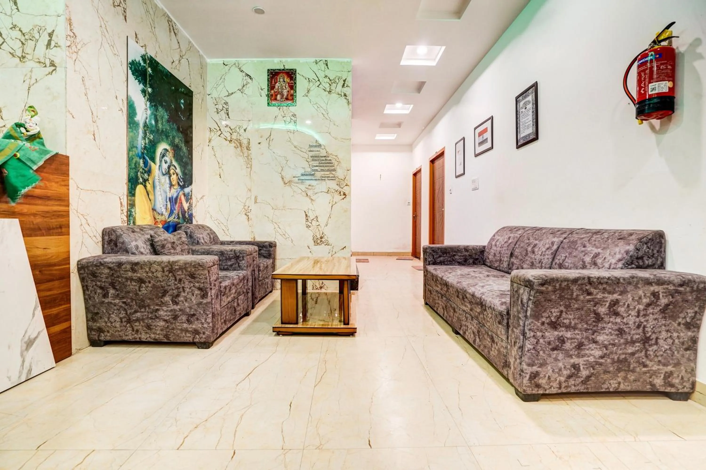 Lobby or reception in Hotel O Sunrakh Road Vrindavan Formerly Ganga Residency