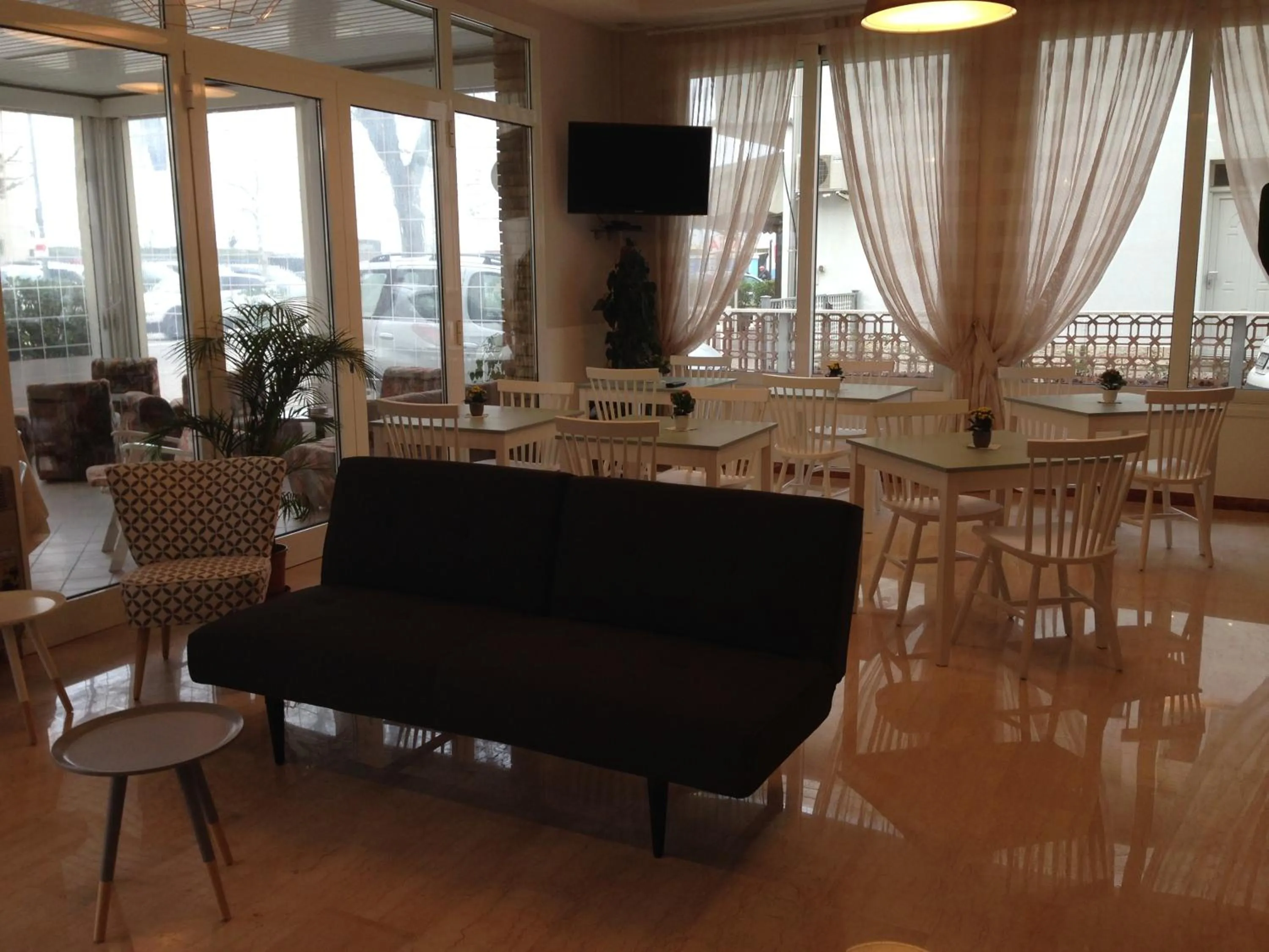 Lounge or bar in Hotel Ondina e Milazzo