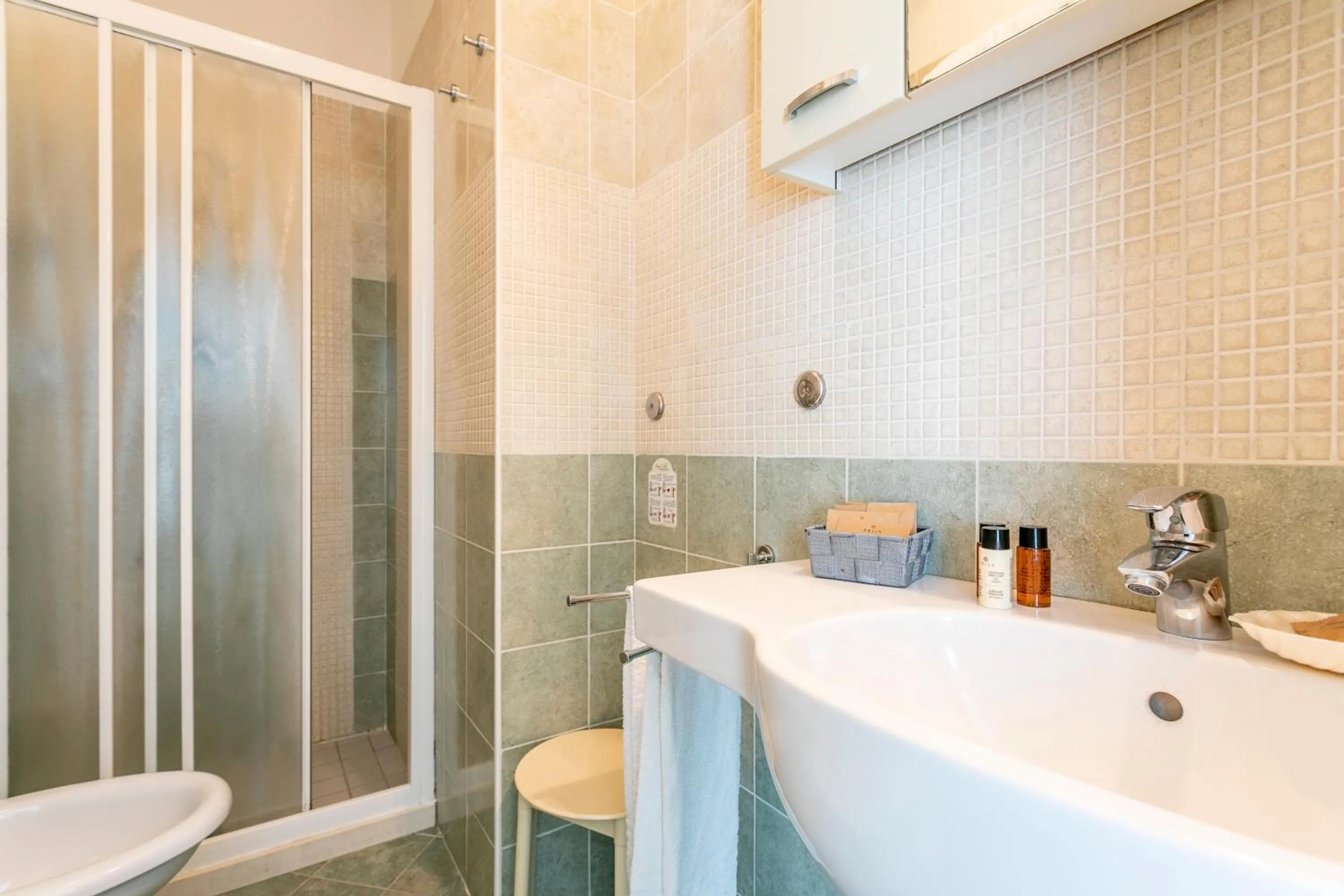 Bathroom in Hotel Baya - in centro, sul mare