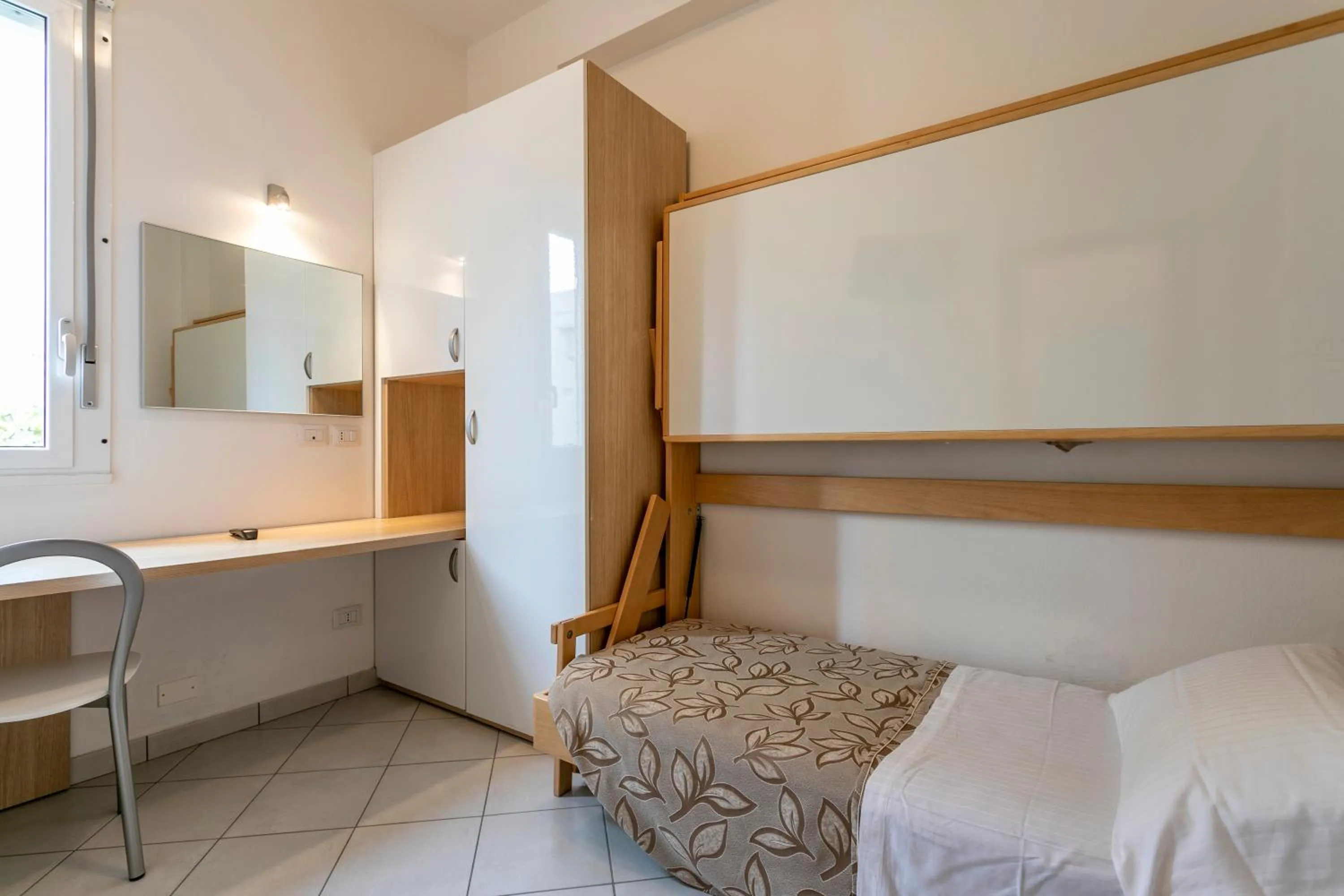 bunk bed in Hotel Baya - in centro, sul mare