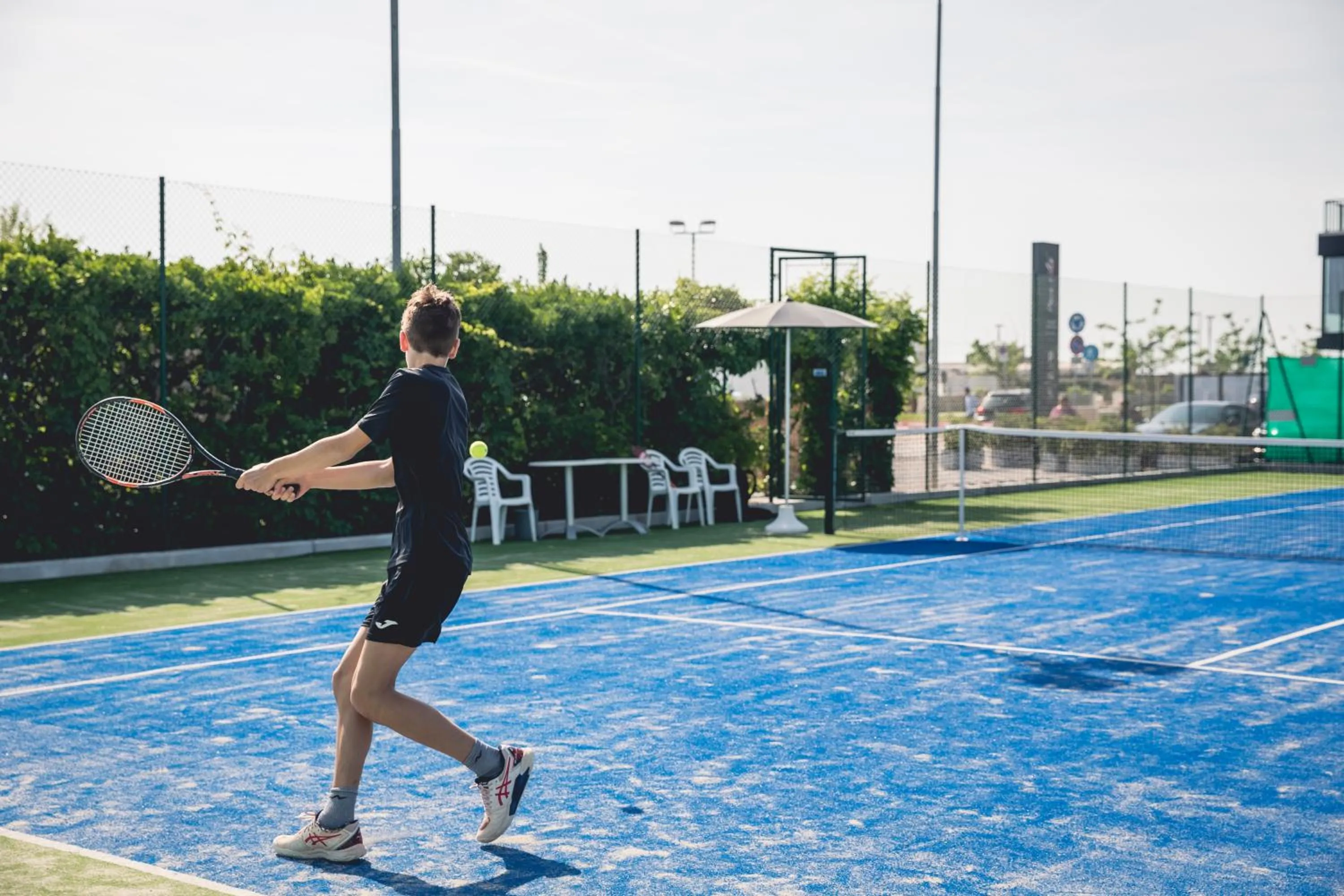 Tennis court in Hotel Baya - in centro, sul mare