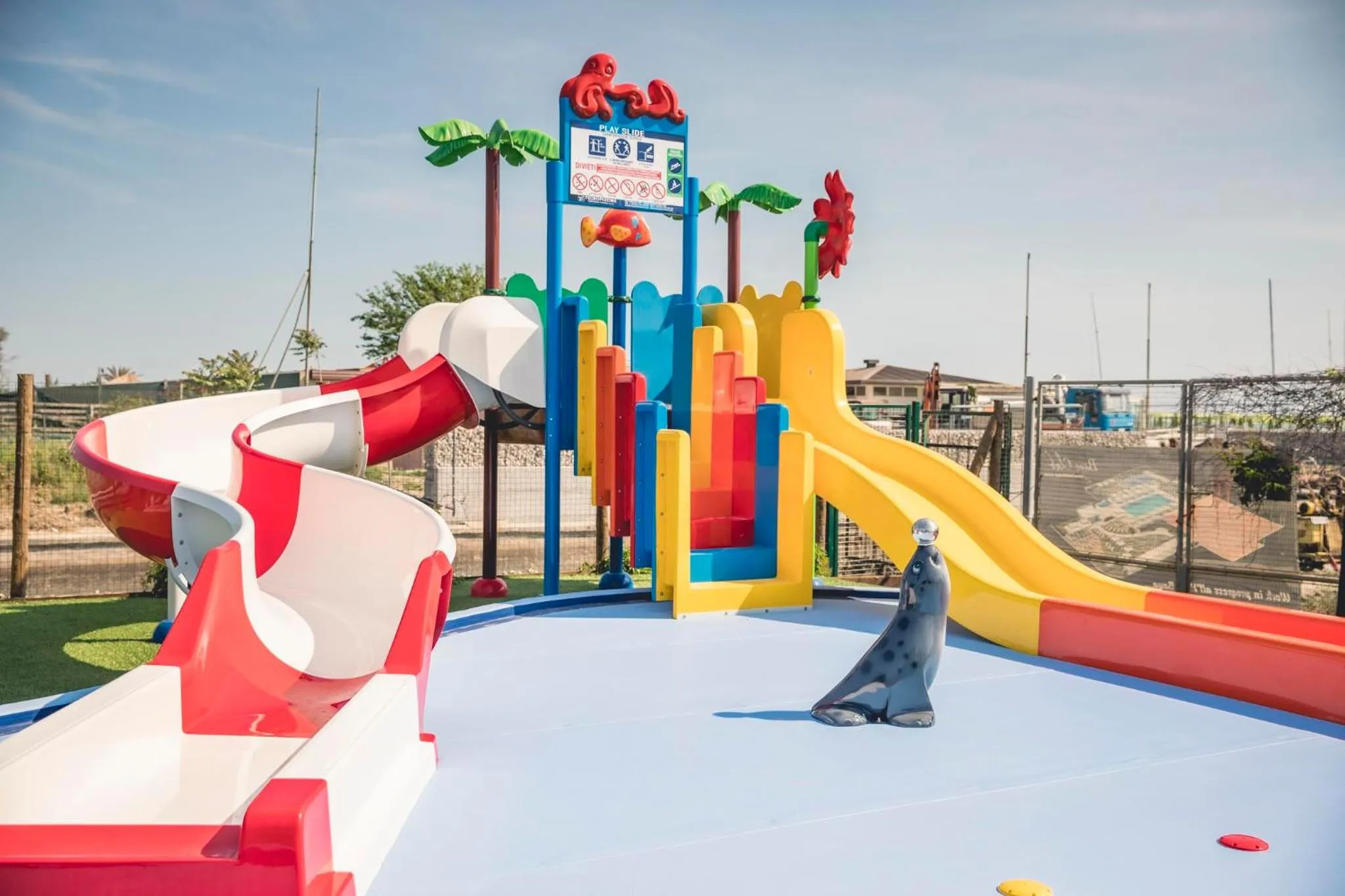Swimming pool in Hotel Baya - in centro, sul mare
