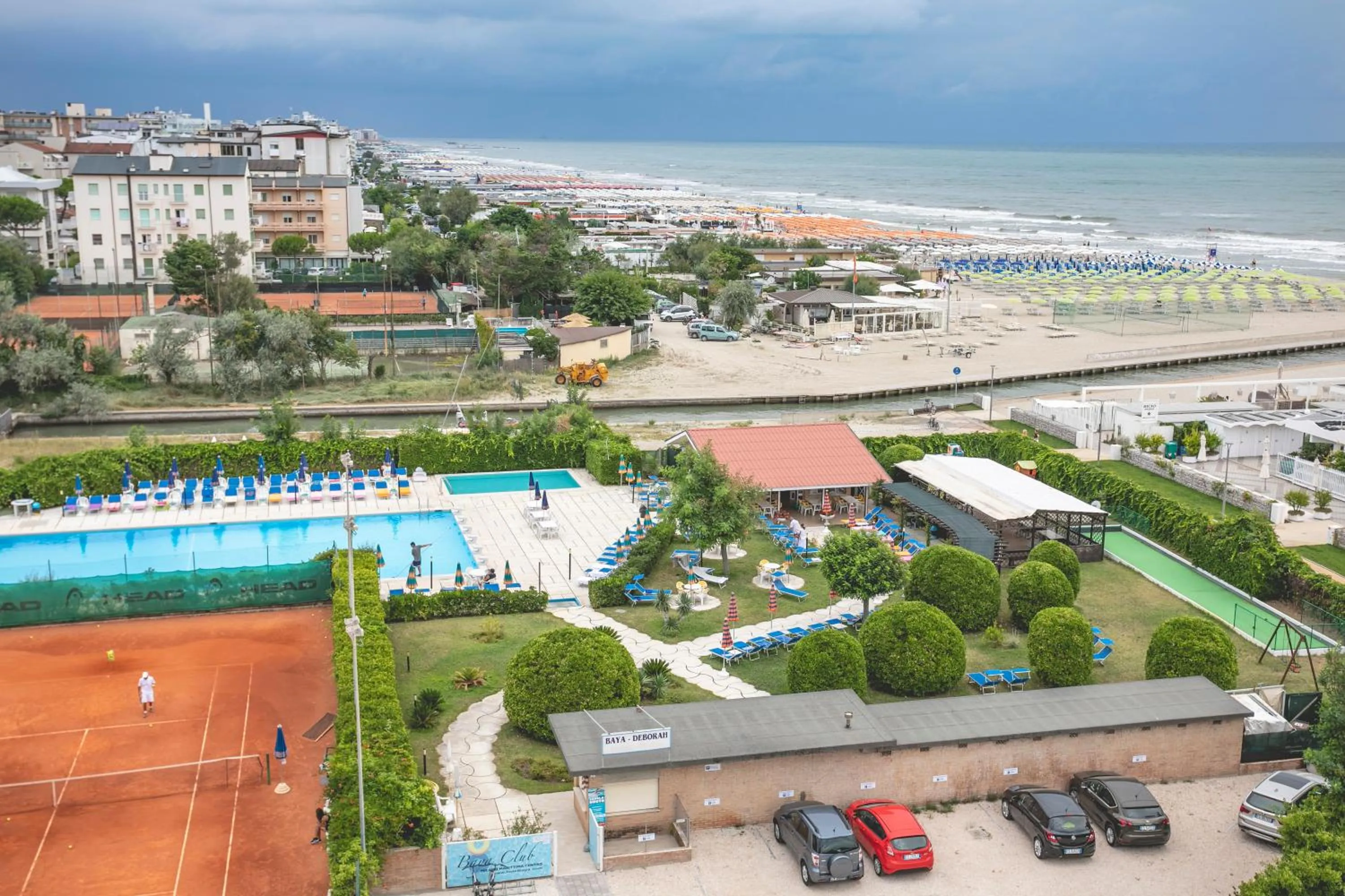 Garden in Hotel Baya - in centro, sul mare