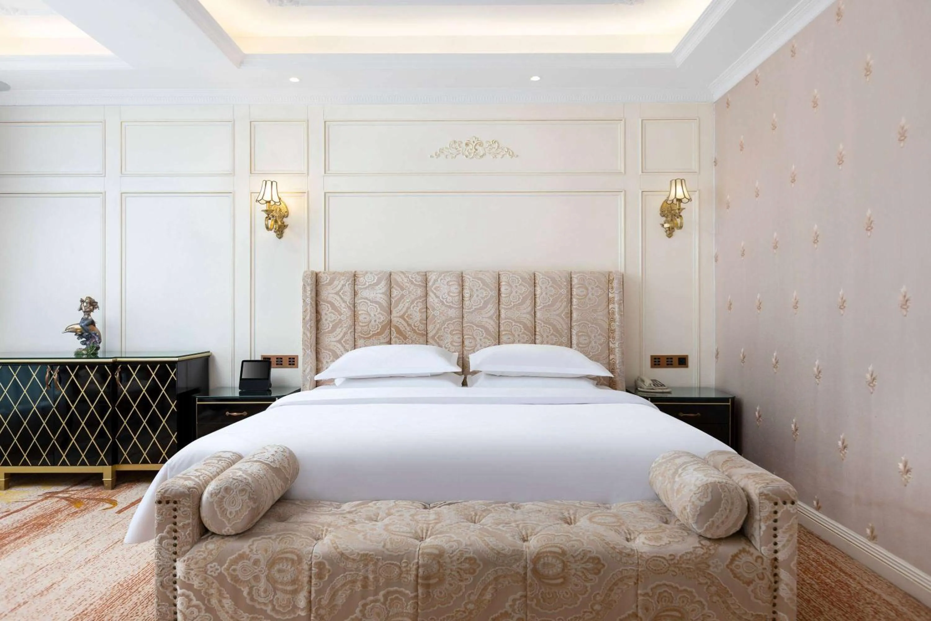 Photo of the whole room in Days Inn by Wyndham Chongqing Jiulongpo