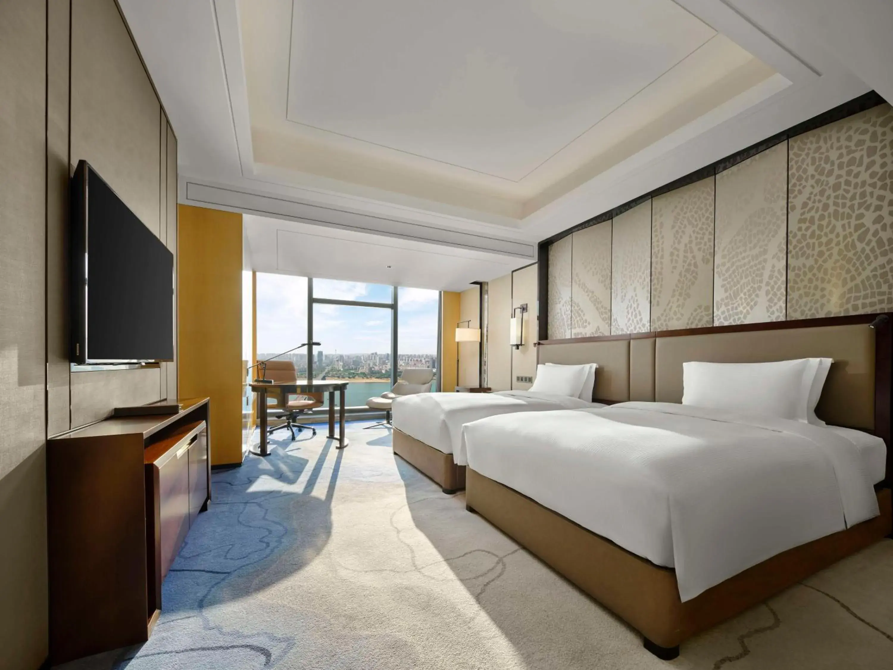Deluxe River View Room Twin in Hilton Zhuzhou Deluxe River View Room Twin in Hilton Zhuzhou