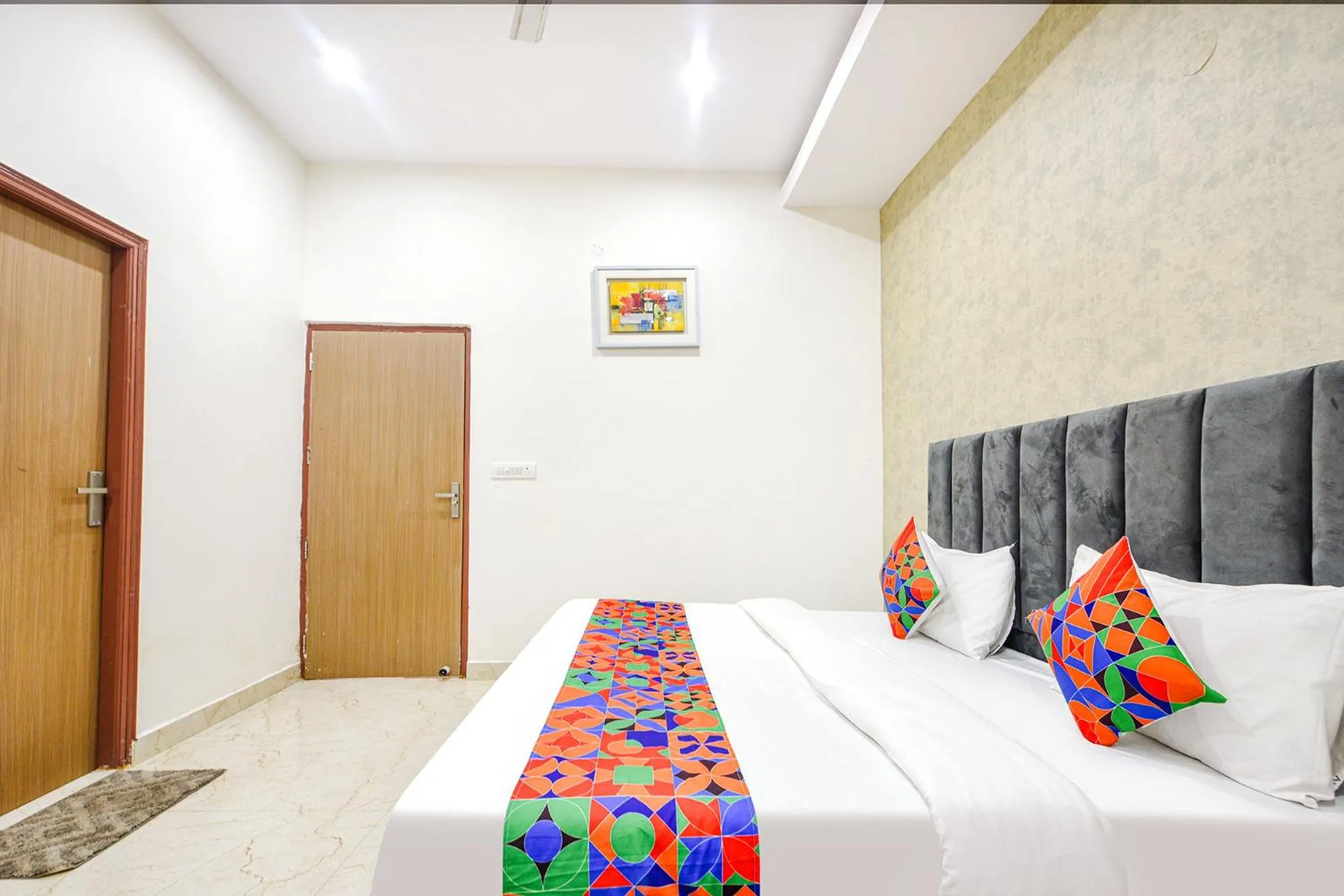 Bed in FabHotel Kavya Inn - Nr The Mall of Faridabad