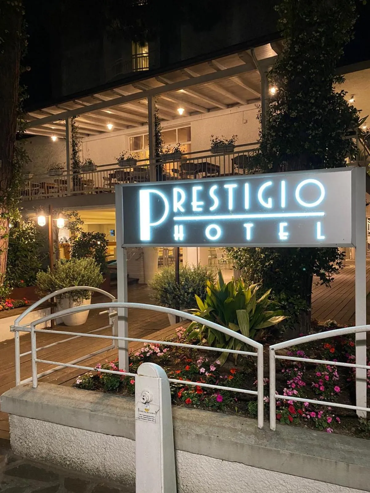 Property logo or sign in Hotel Prestigio