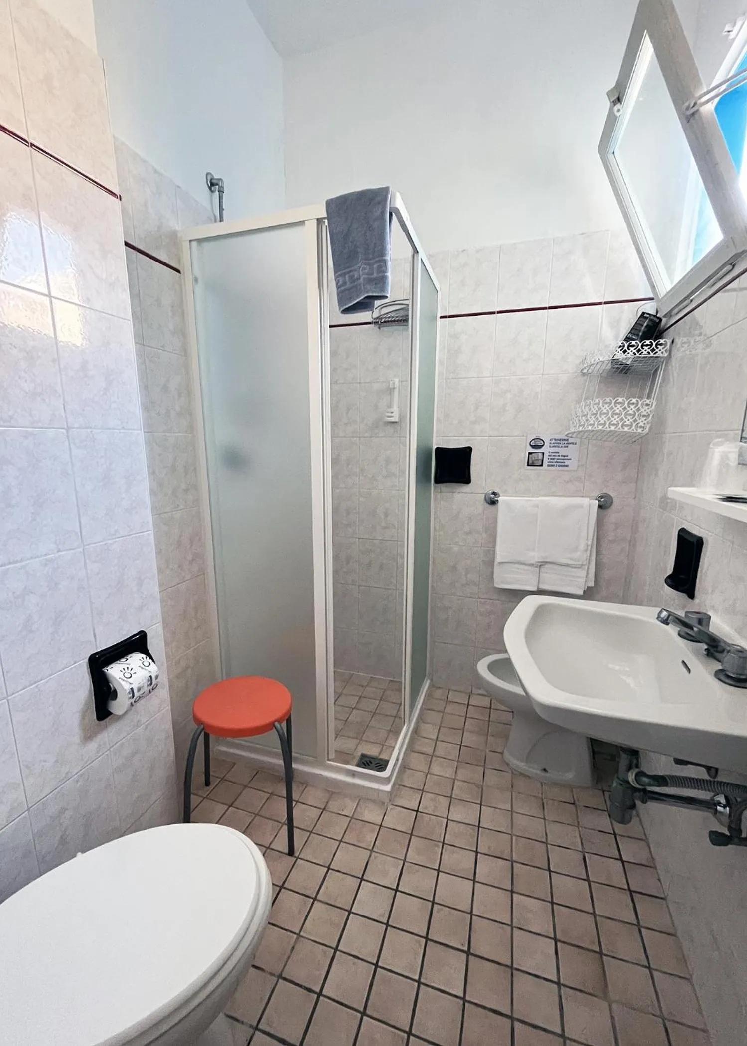 Bathroom in Hotel Caravan B&B