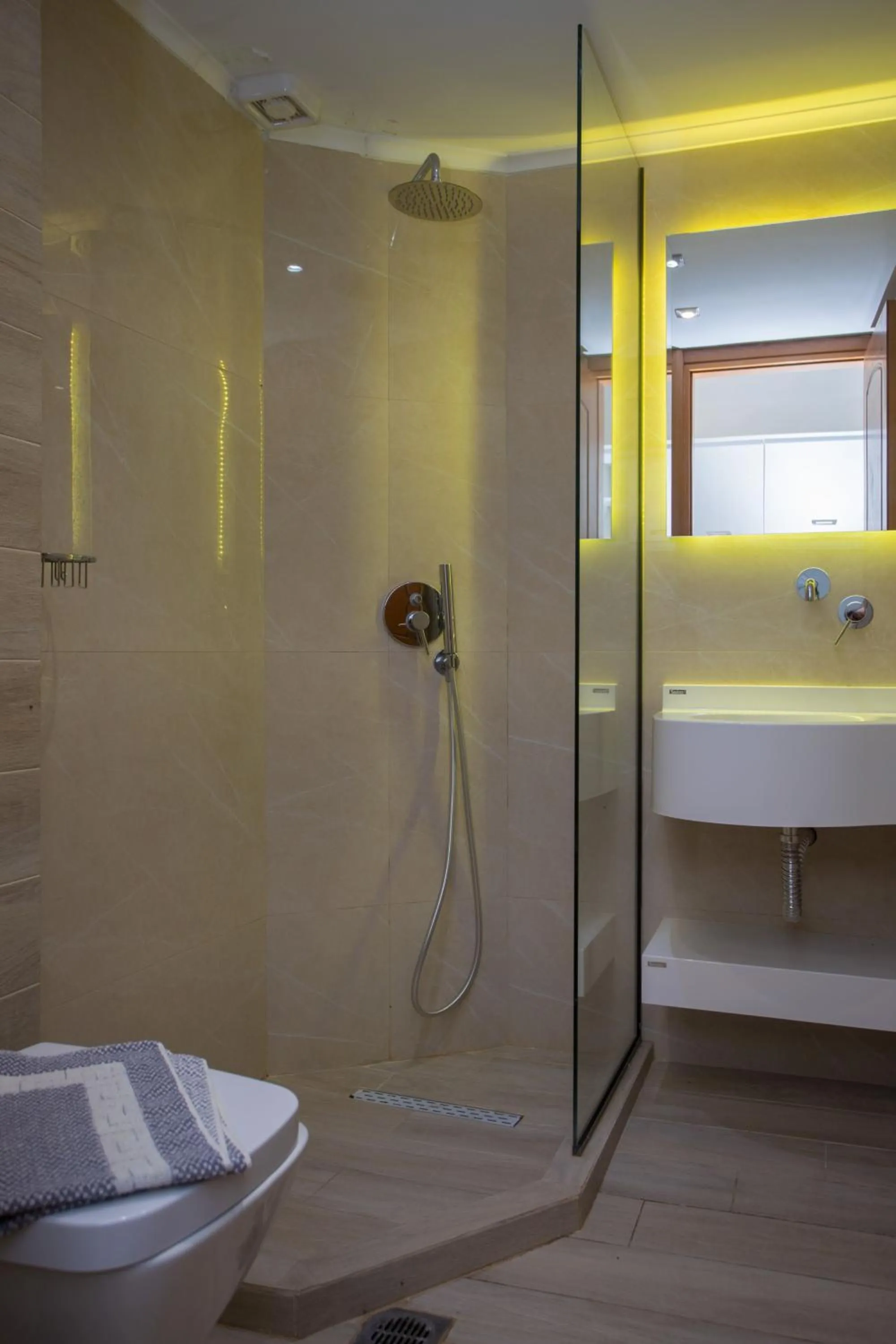 Shower in Villa Amalia Sun Beach