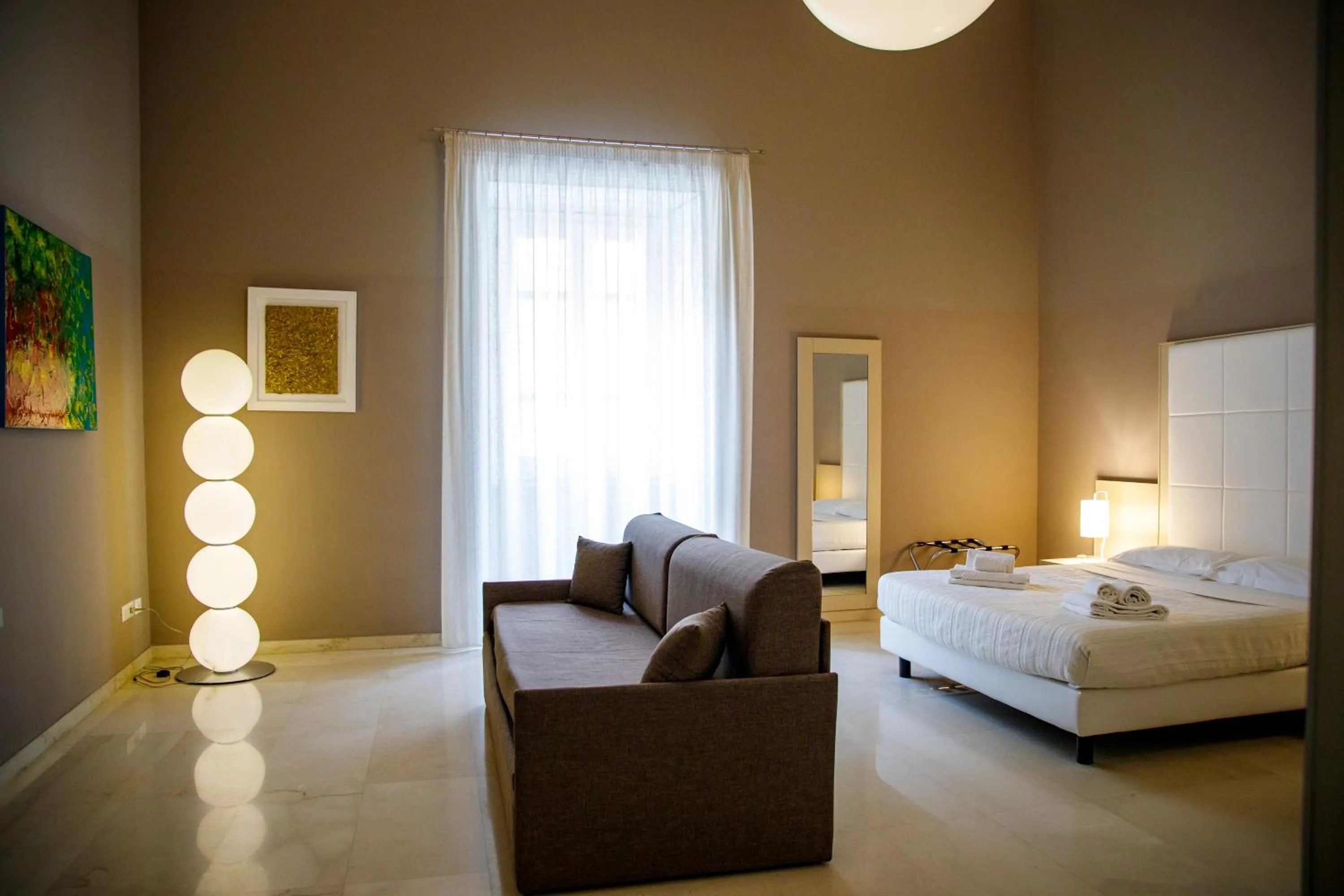 Superior Room in Central Gallery Rooms- Palazzo D'Ali' Staiti XIX