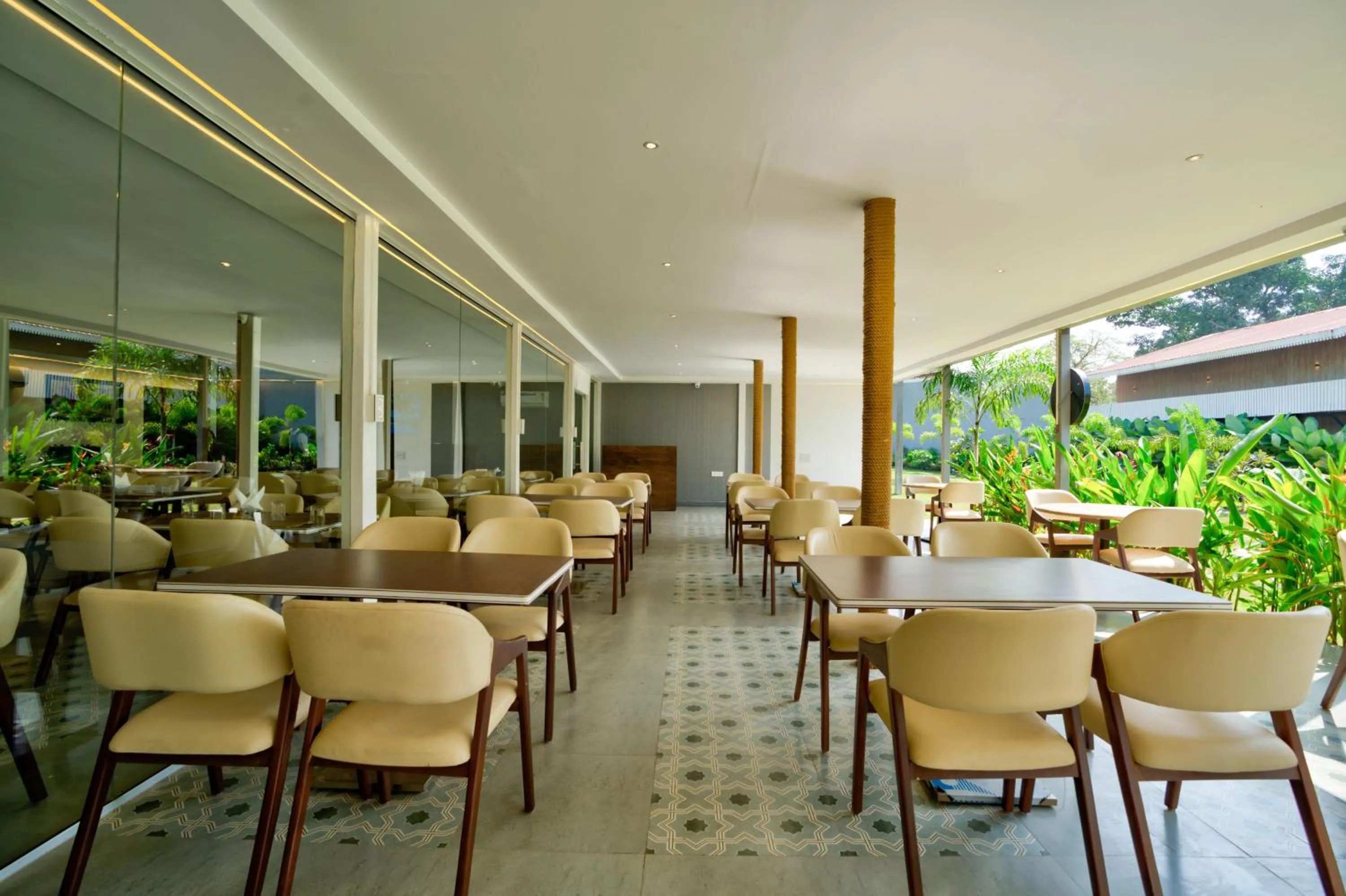 Restaurant/places to eat in Raya Resorts