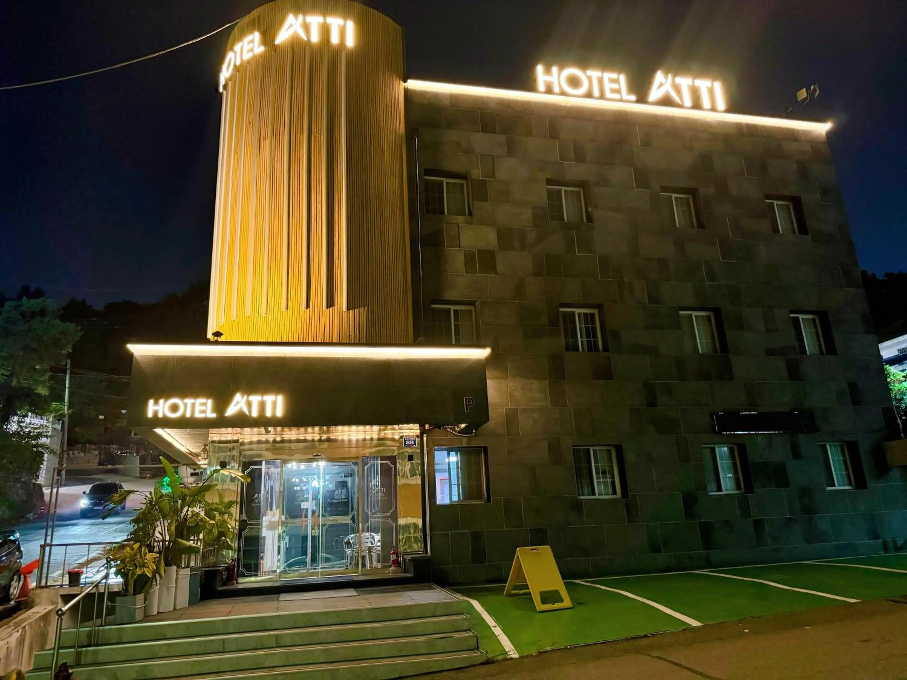 Property building in Hotel Atti