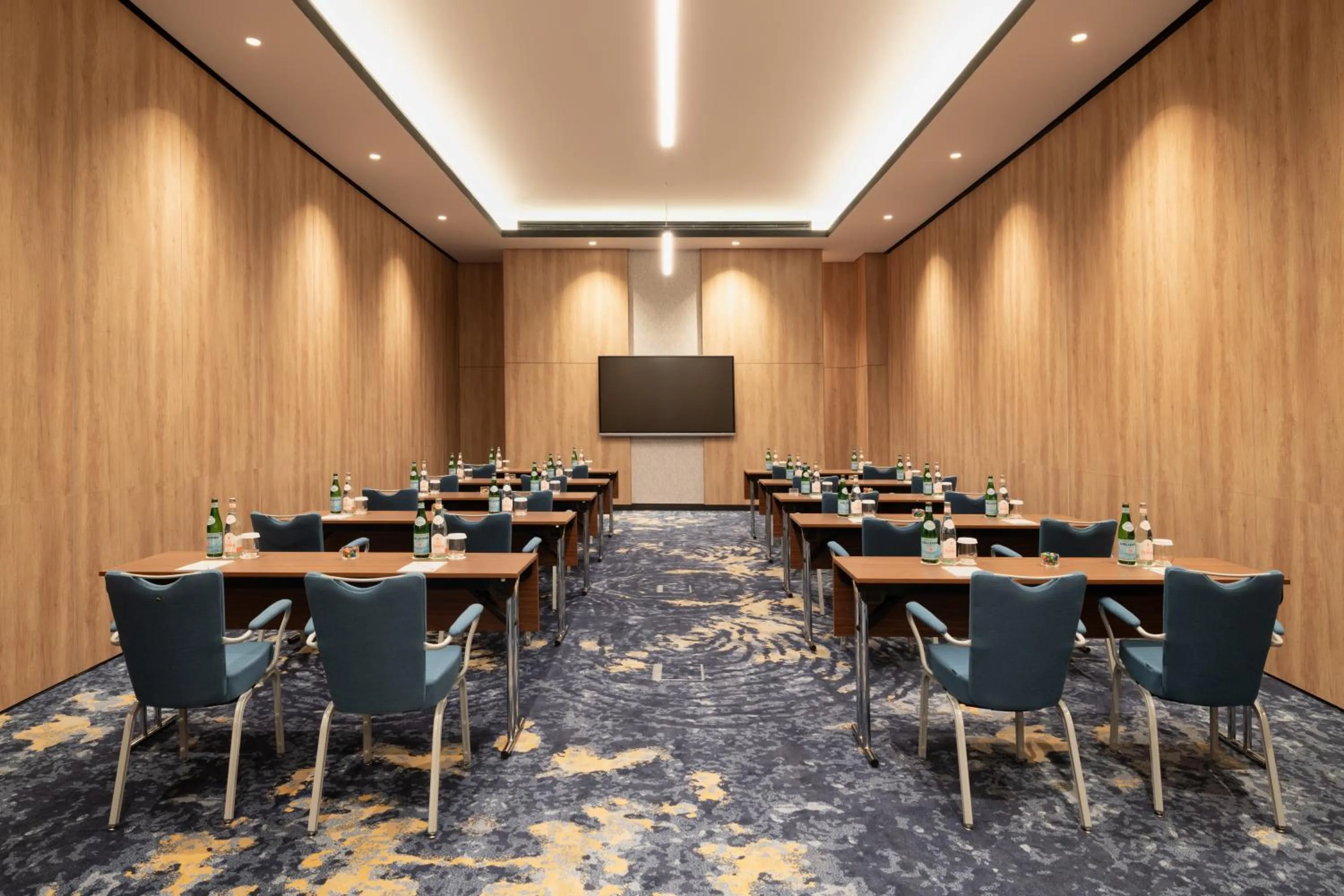 Meeting/conference room in Park Inn by Radisson Hotel & Apartments Kuwait