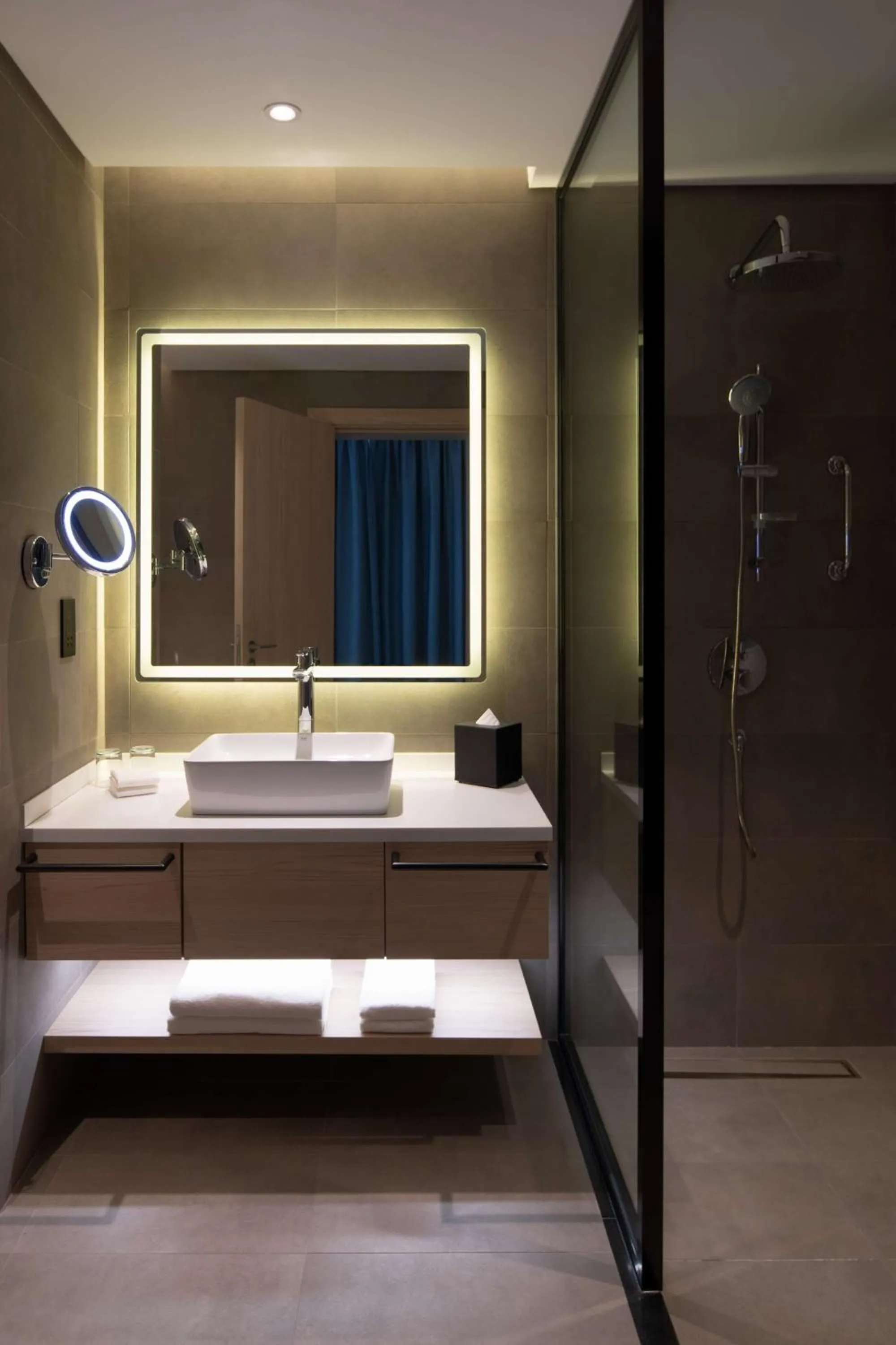 Bathroom, Bed in Park Inn by Radisson Hotel & Apartments Kuwait