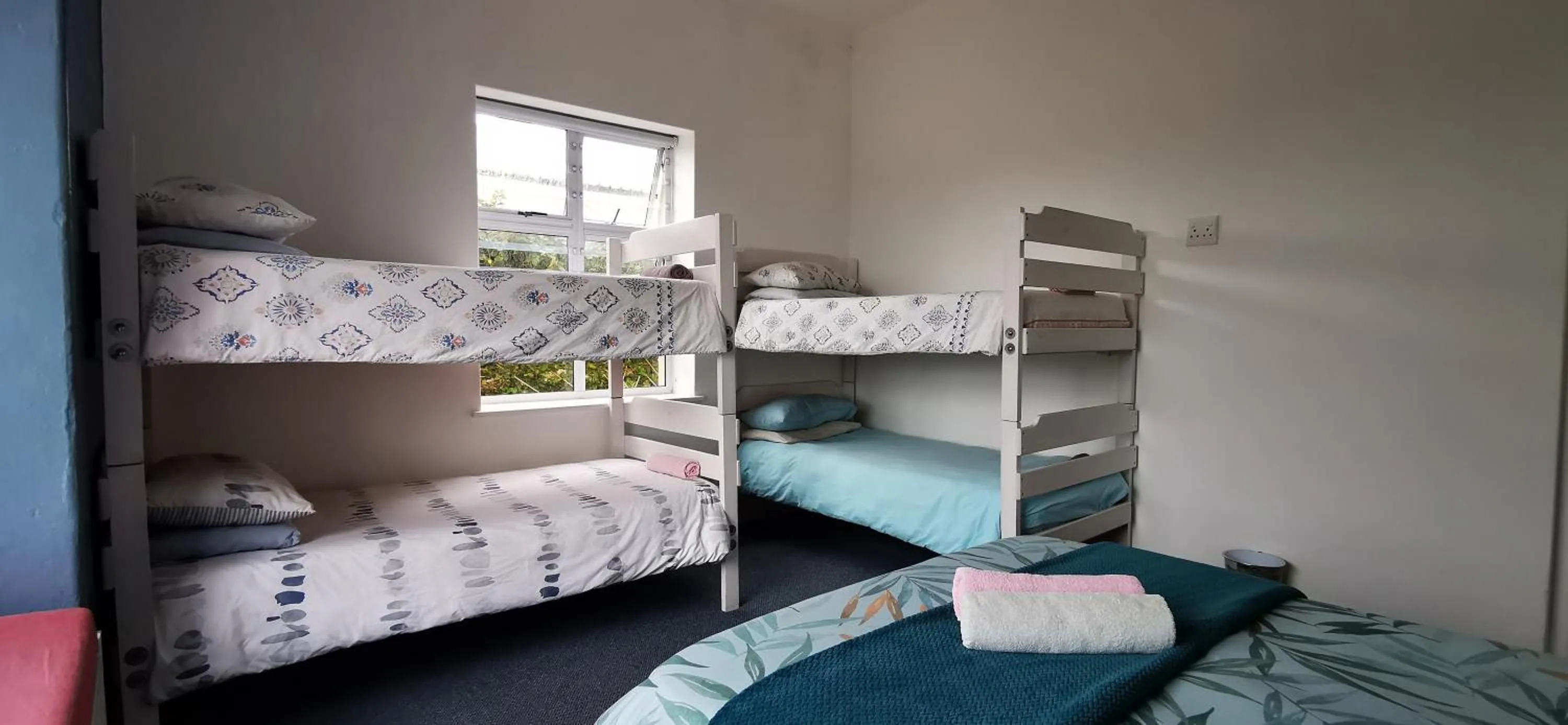 Bedroom, Bed in Hermanus Backpackers & Budget Accommodation