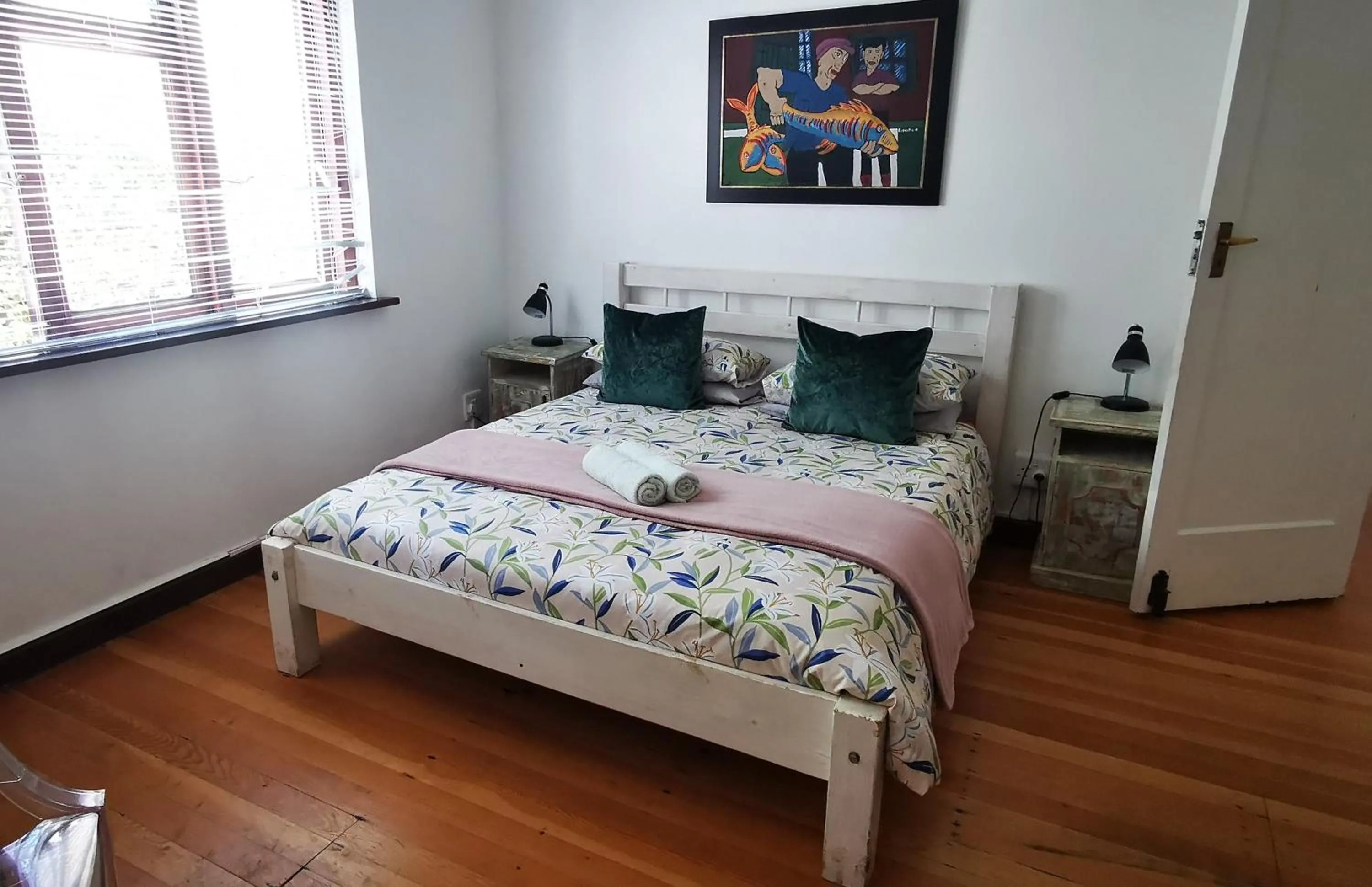 Bed in Hermanus Backpackers & Budget Accommodation
