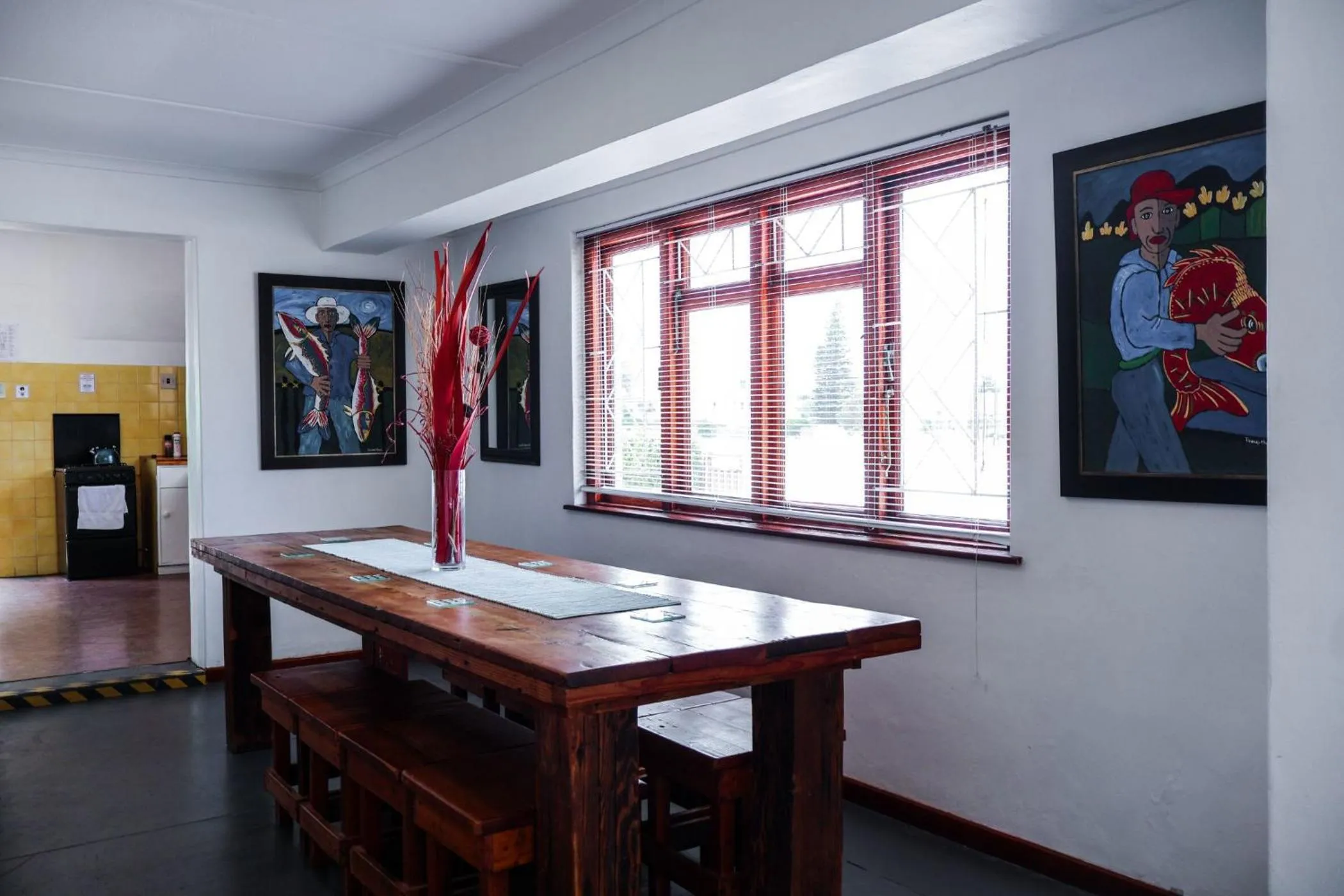 Property building in Hermanus Backpackers & Budget Accommodation