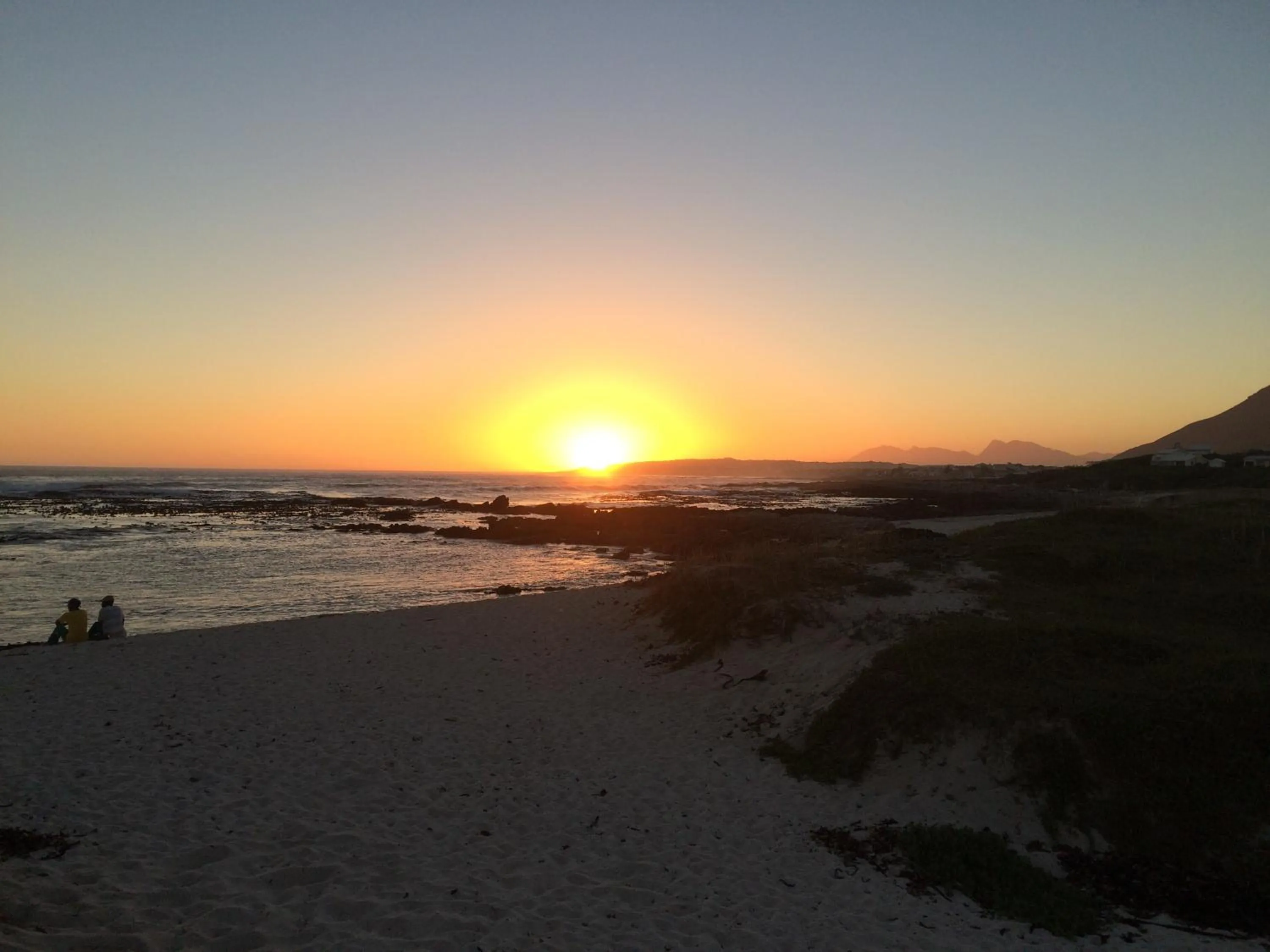 Beach in Hermanus Backpackers & Budget Accommodation