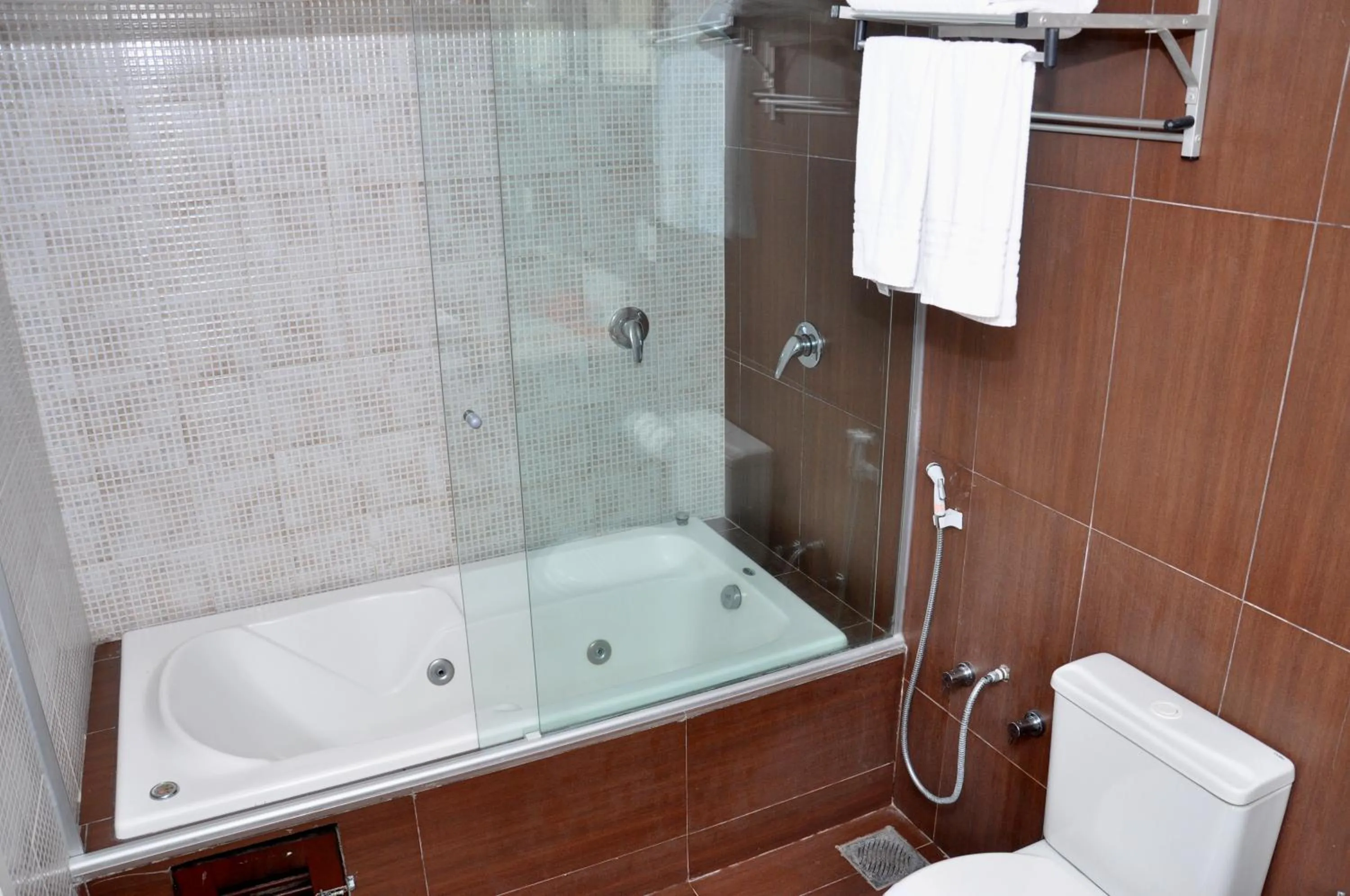 Hot Tub in GoldMen Vila do Mar Natal