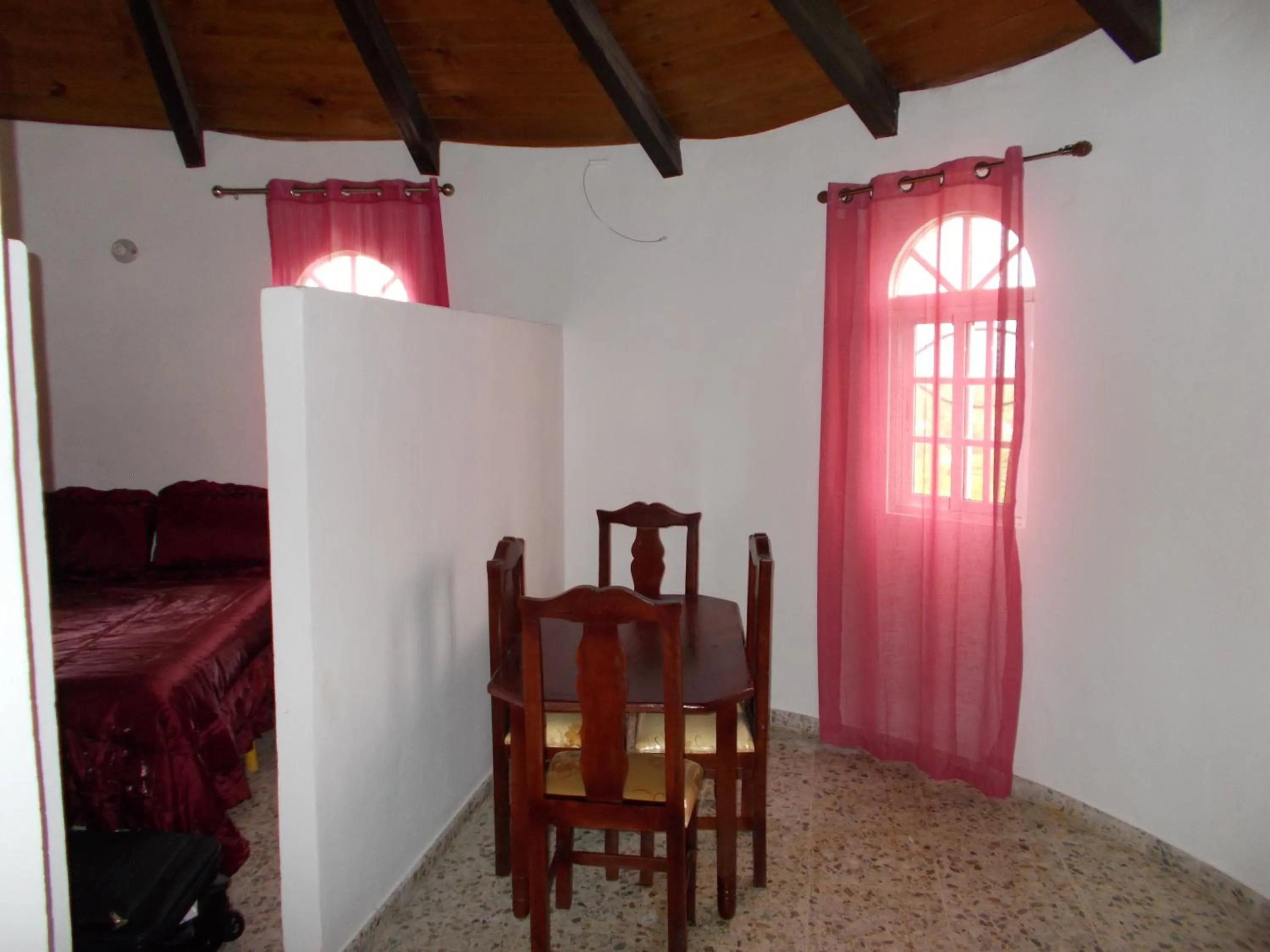 Dining area, Bed in Castillo Romano