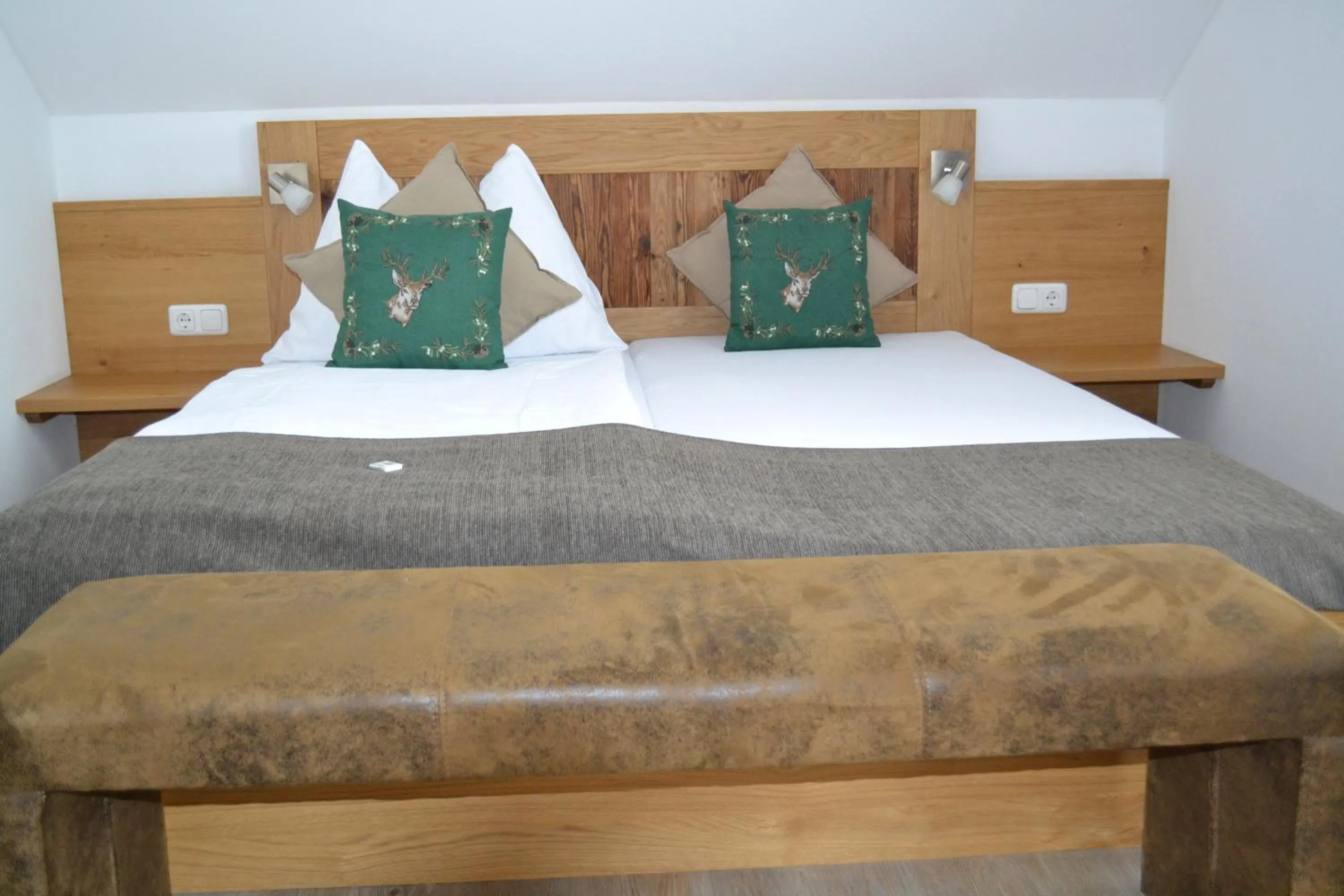 Photo of the whole room, Bed in Pension Ballwein