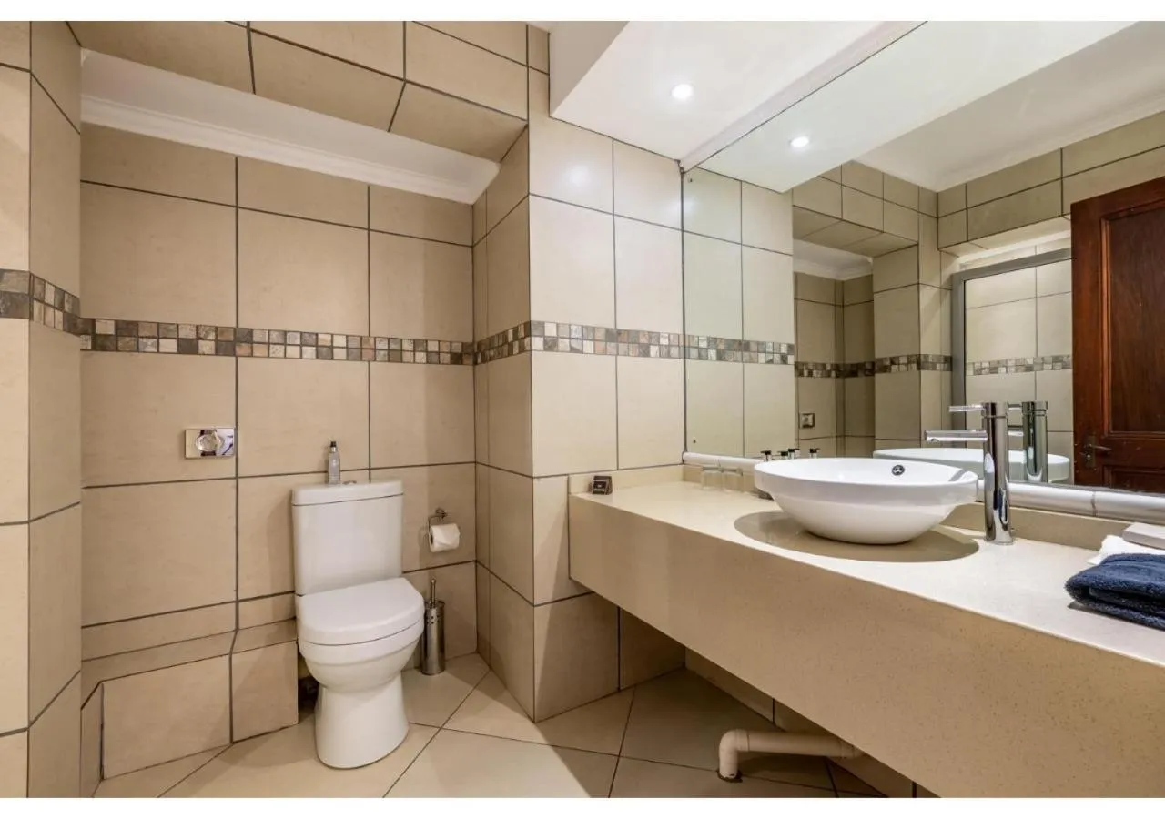 Toilet in Sheppard Boutique Hotel