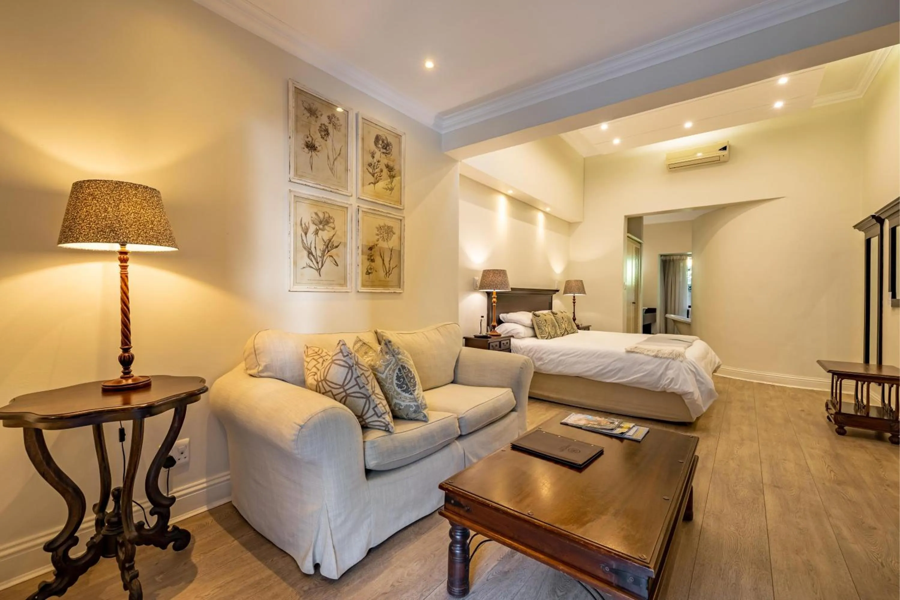 Bed in Sheppard Boutique Hotel