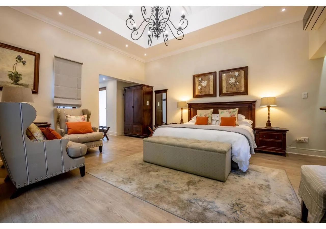 Bed in Sheppard Boutique Hotel