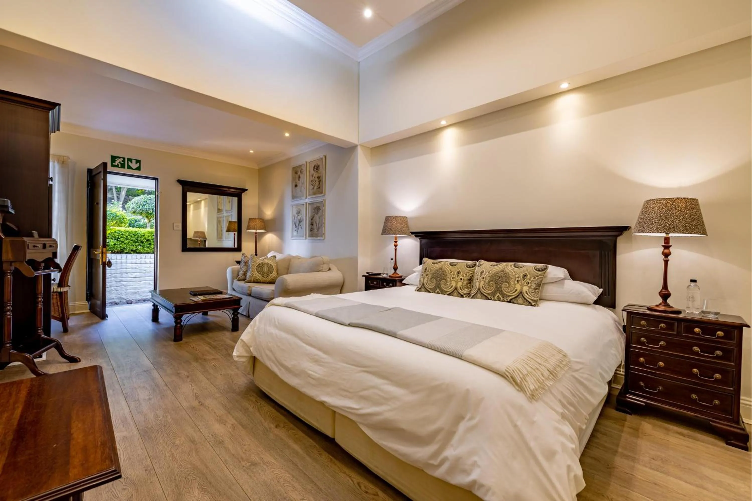 Bed in Sheppard Boutique Hotel