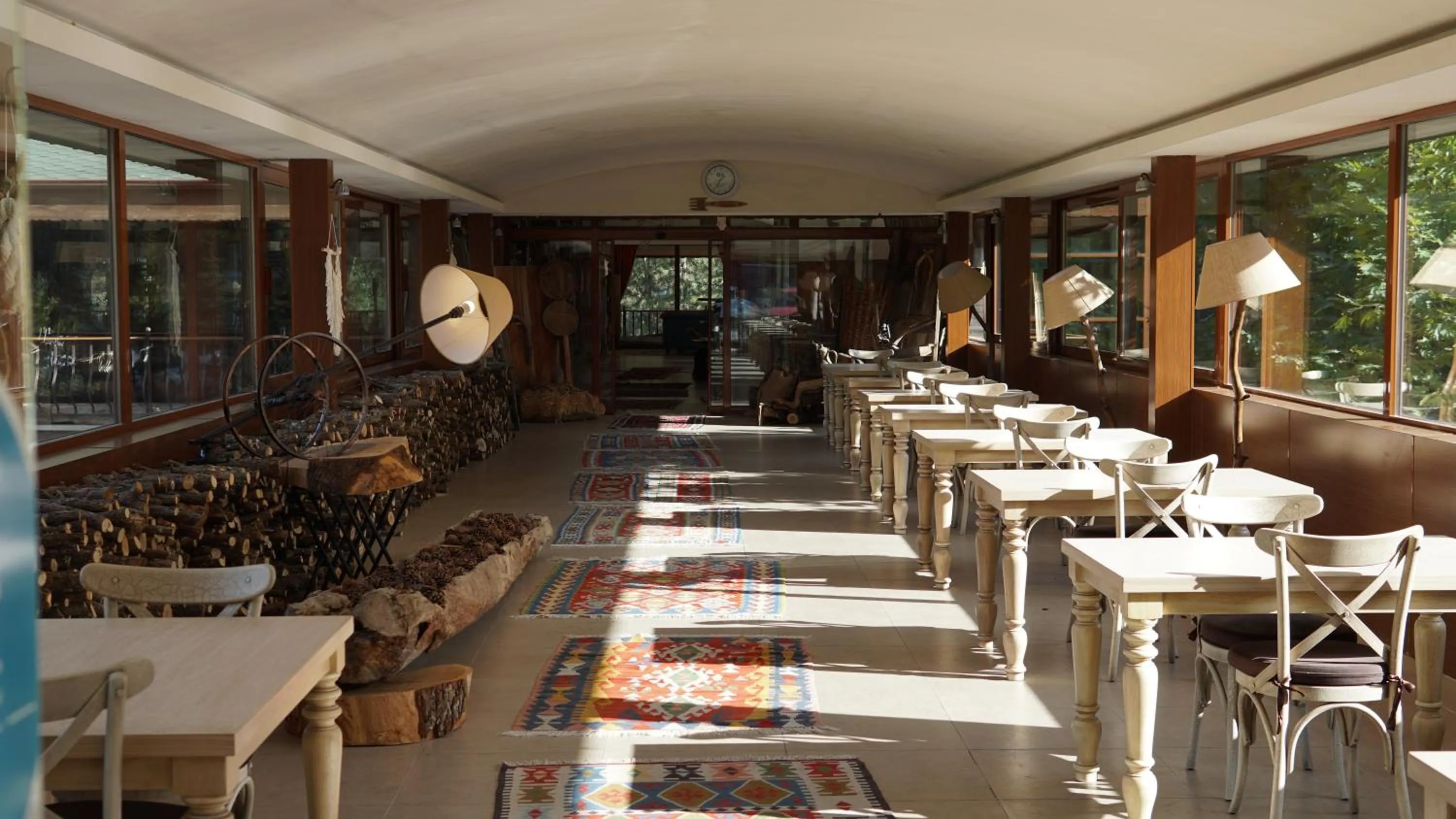 Restaurant/places to eat in Cam Thermal Resort Hotel & Spa