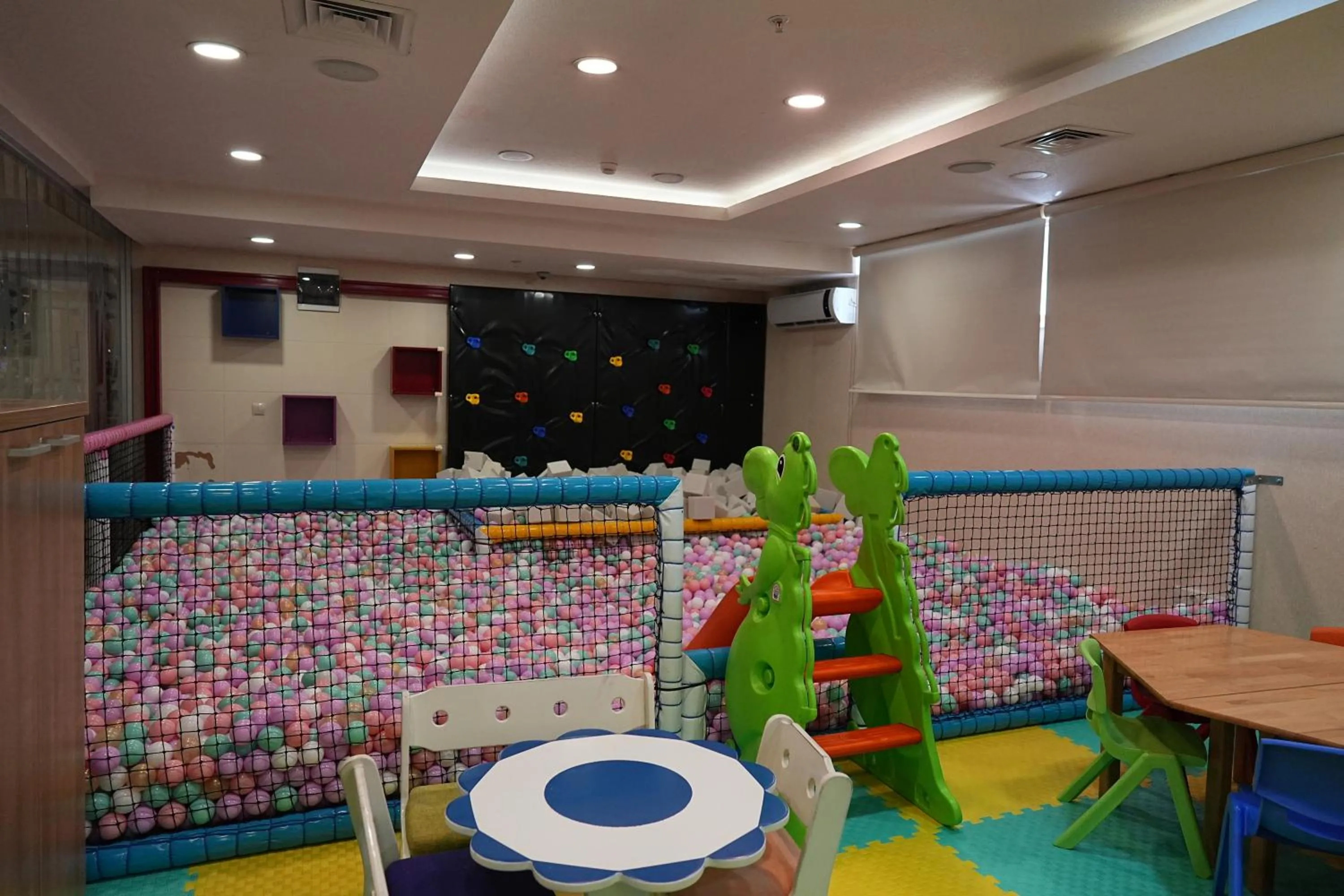 Kids's club in Cam Thermal Resort Hotel & Spa