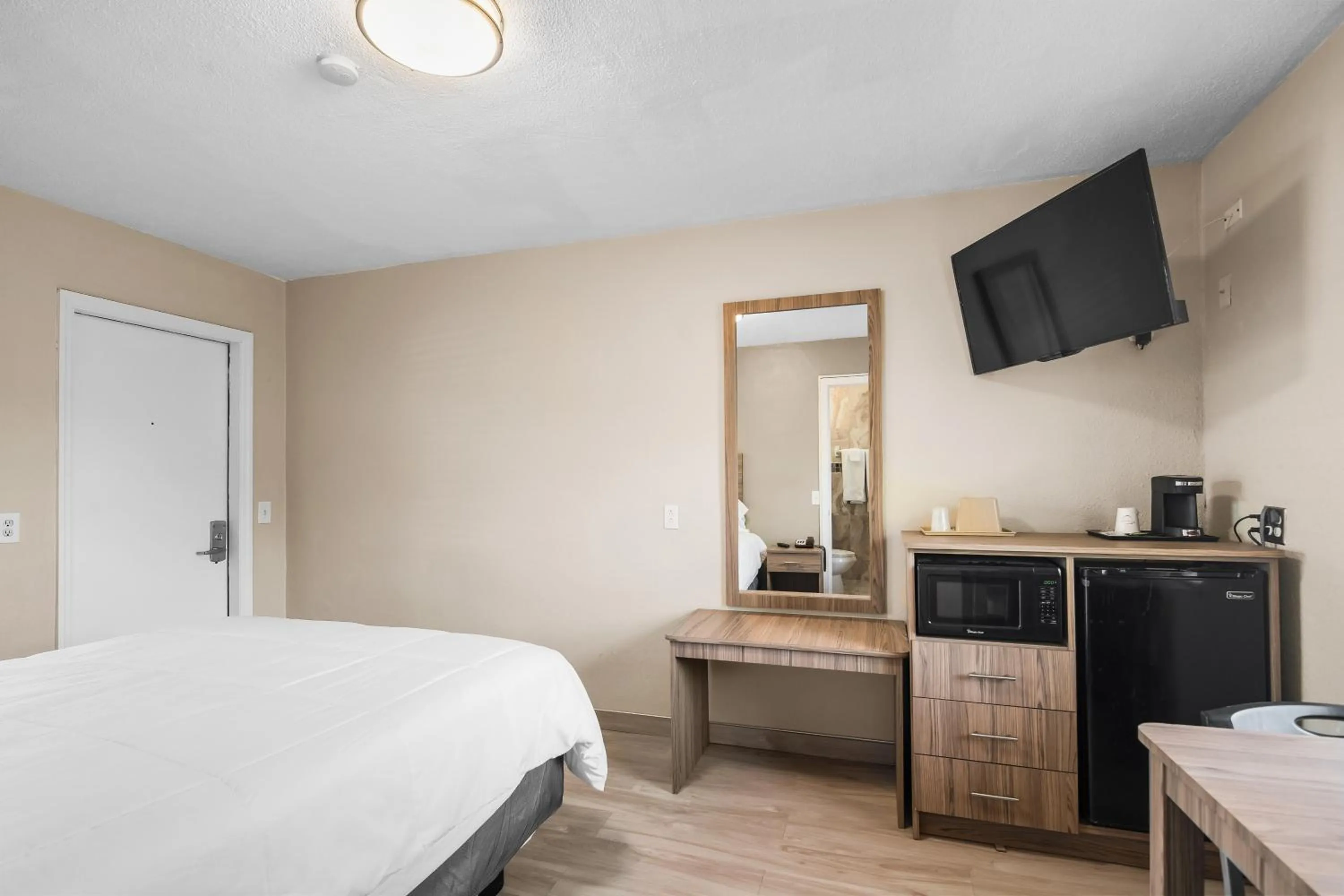 Bedroom in Tamiami Motel