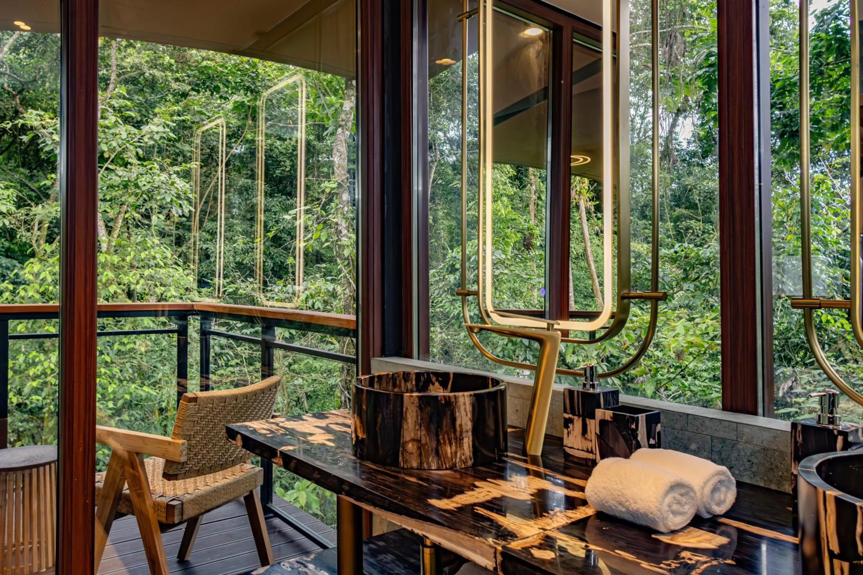 Bathroom in Tifakara Boutique Hotel & Birding Oasis