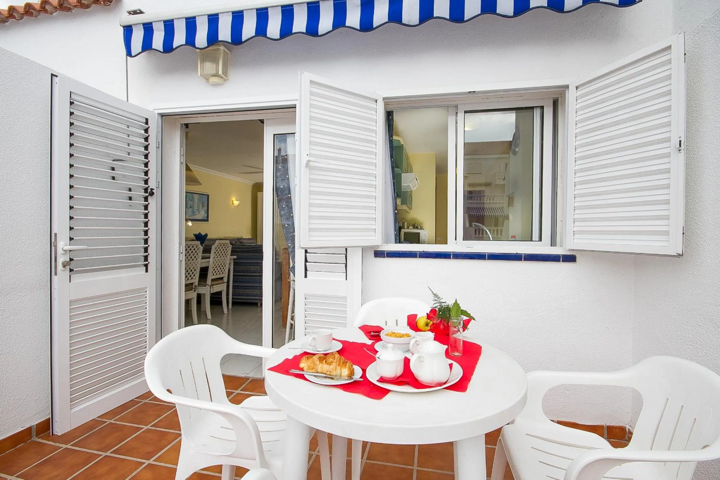 Balcony/Terrace in Ona Los Claveles
