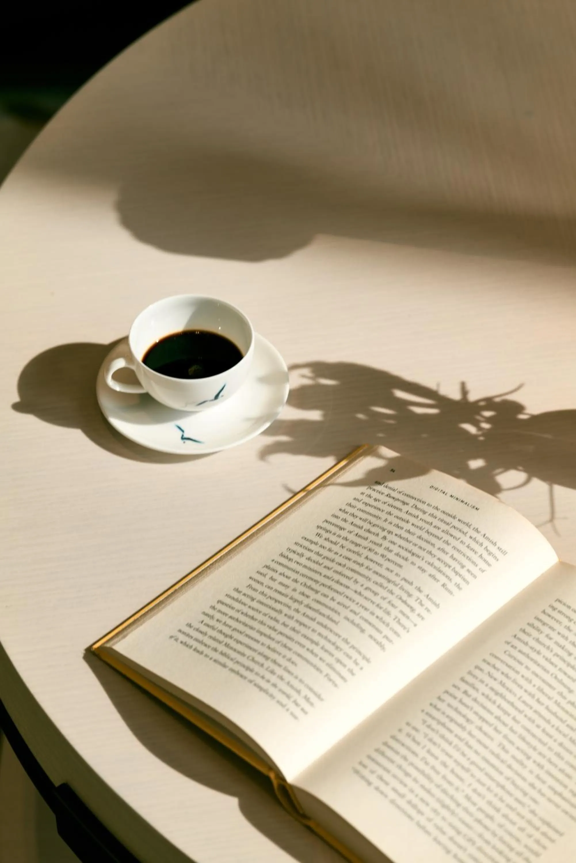 Lounge or bar in Mandarin Oriental Downtown, Dubai