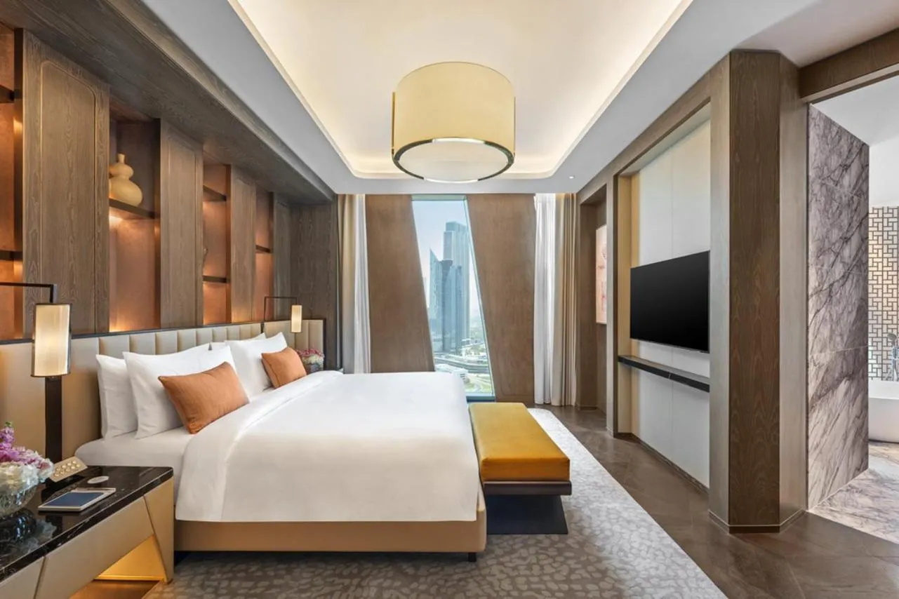 Bedroom, Bed in Mandarin Oriental Downtown, Dubai