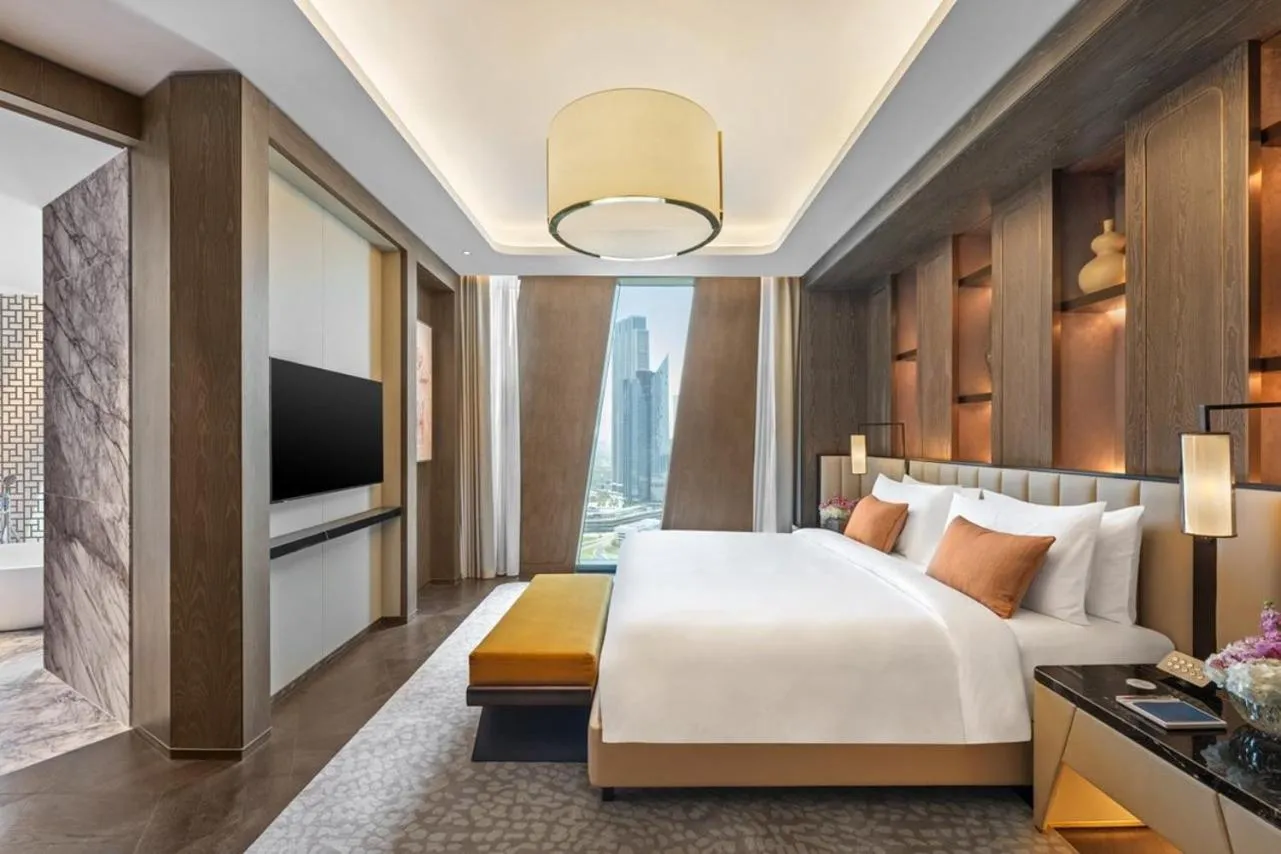 Bedroom, Bed in Mandarin Oriental Downtown, Dubai