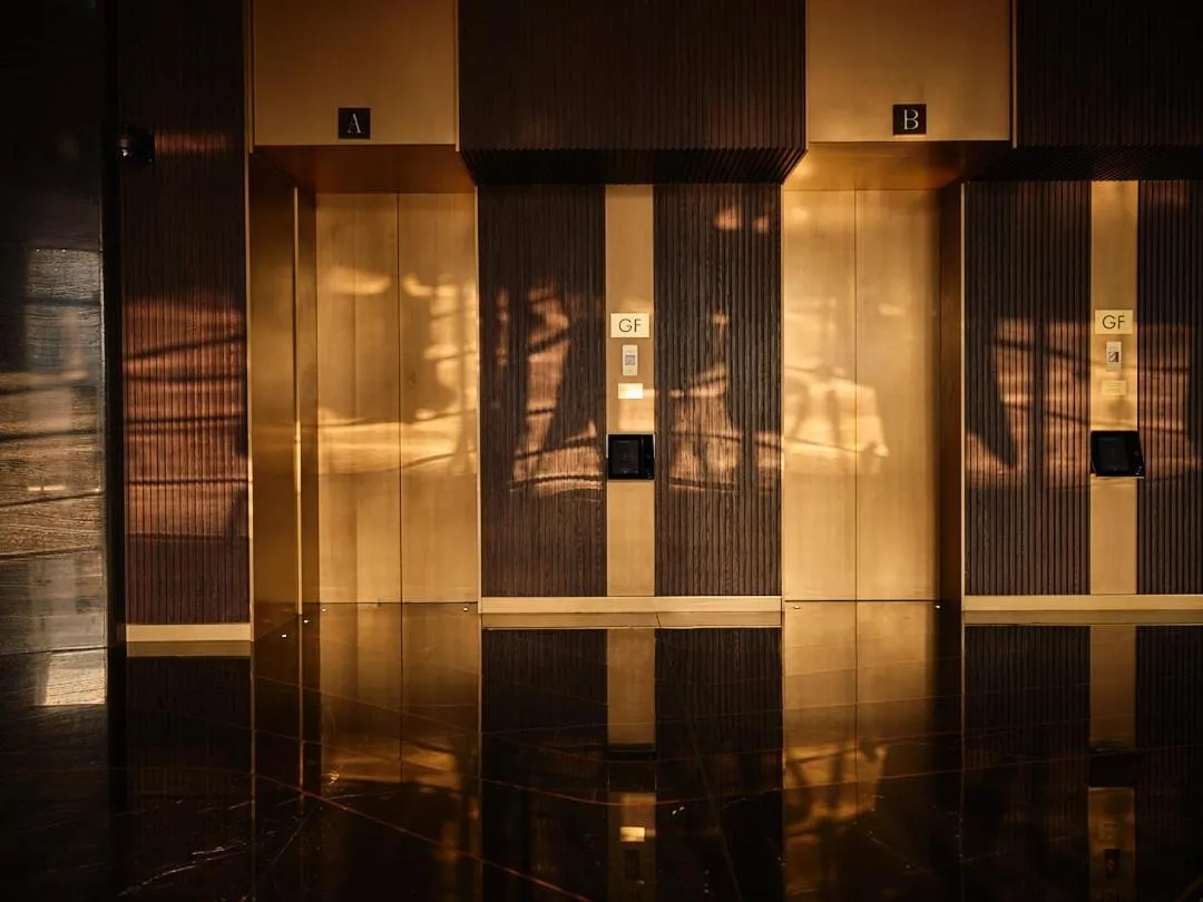 elevator in Mandarin Oriental Downtown, Dubai