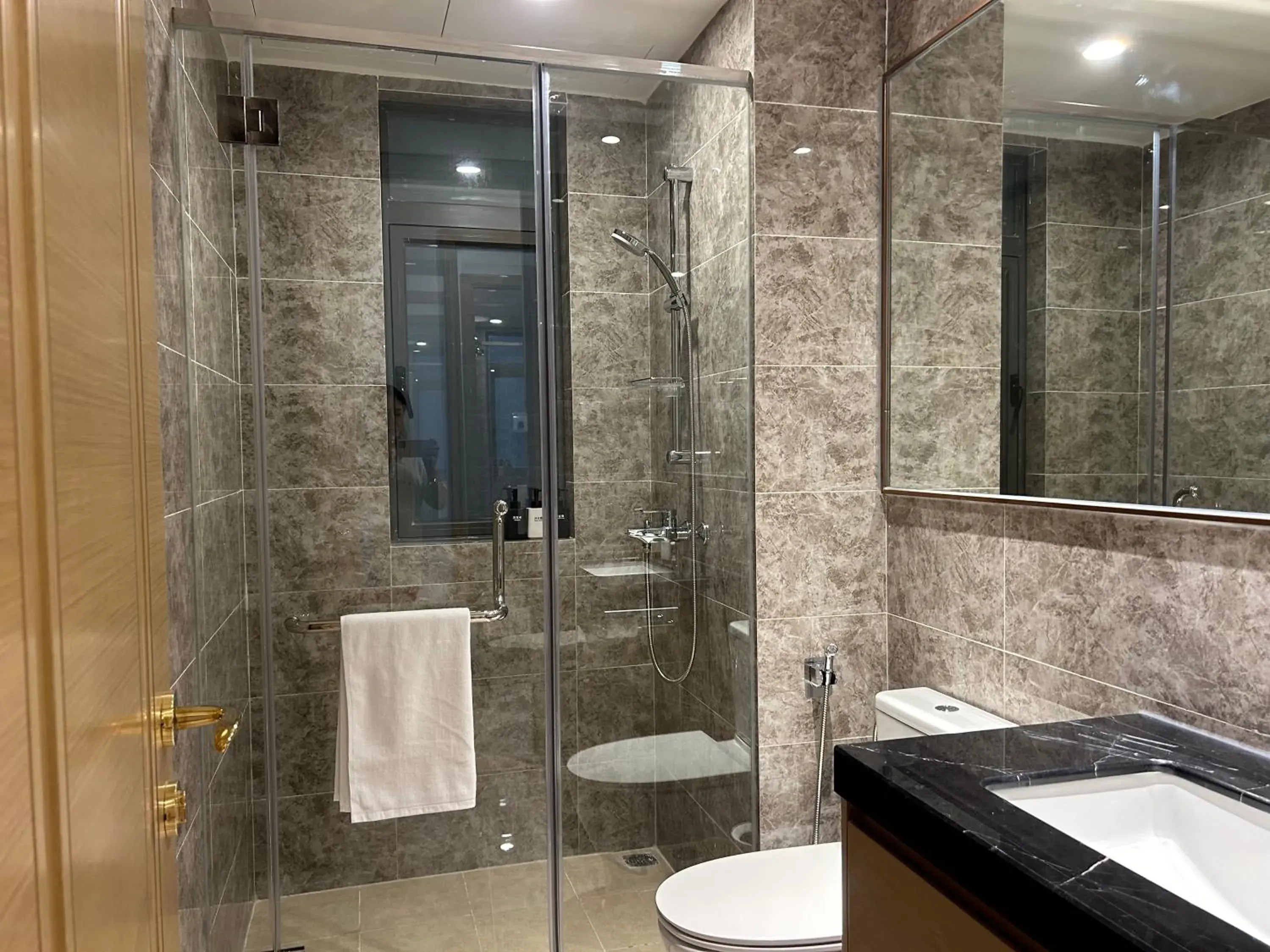 Two-Bedroom Deluxe Apartment with Balcony in R&F Princess Cove Cozy&Boutique Homestay By Wan Li Property Management Two-Bedroom Deluxe Apartment with Balcony in R&F Princess Cove Cozy&Boutique Homestay By Wan Li Property Management