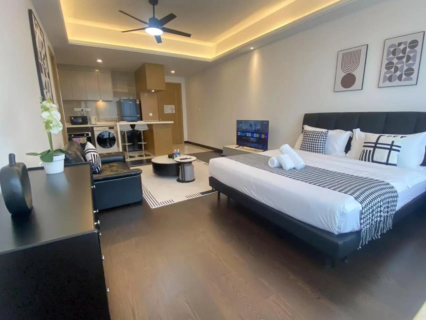 Bed in R&F Princess Cove Cozy&Boutique Homestay By Wan Li Property Management