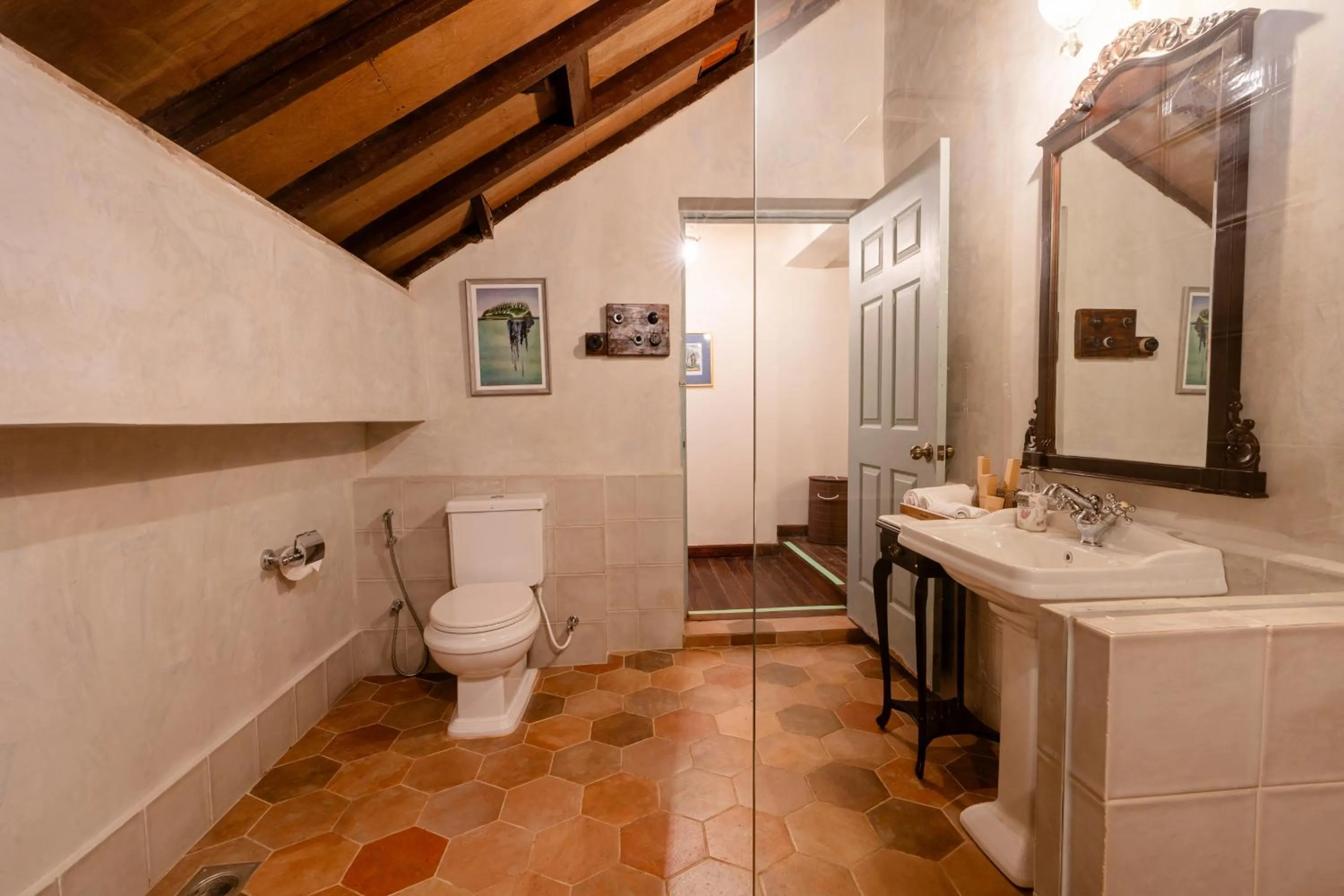 Toilet in Mansao Curtorim - A CGH Earth SAHA Experience