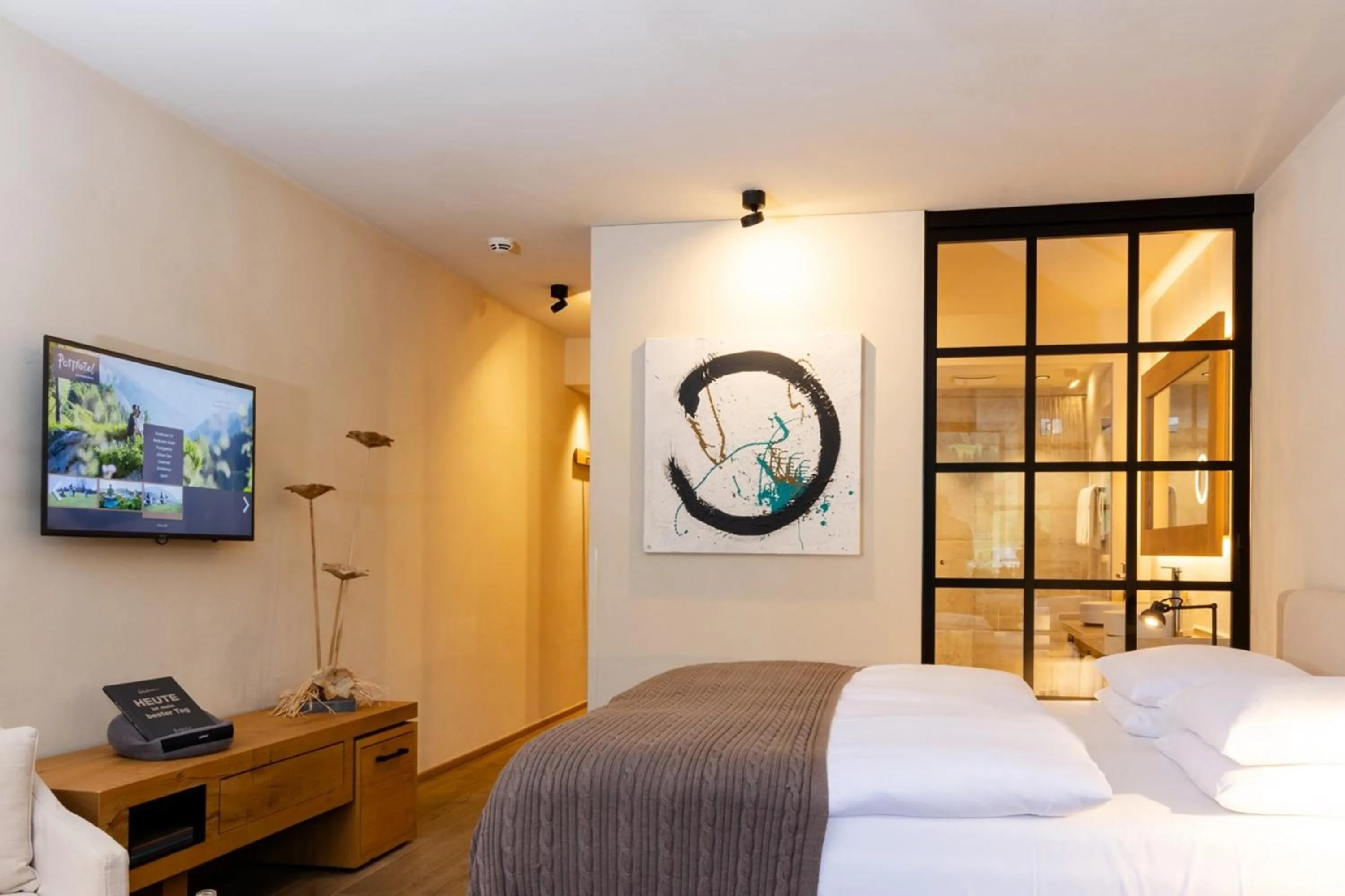 Bed in Posthotel Achenkirch Resort and Spa - Adults Only